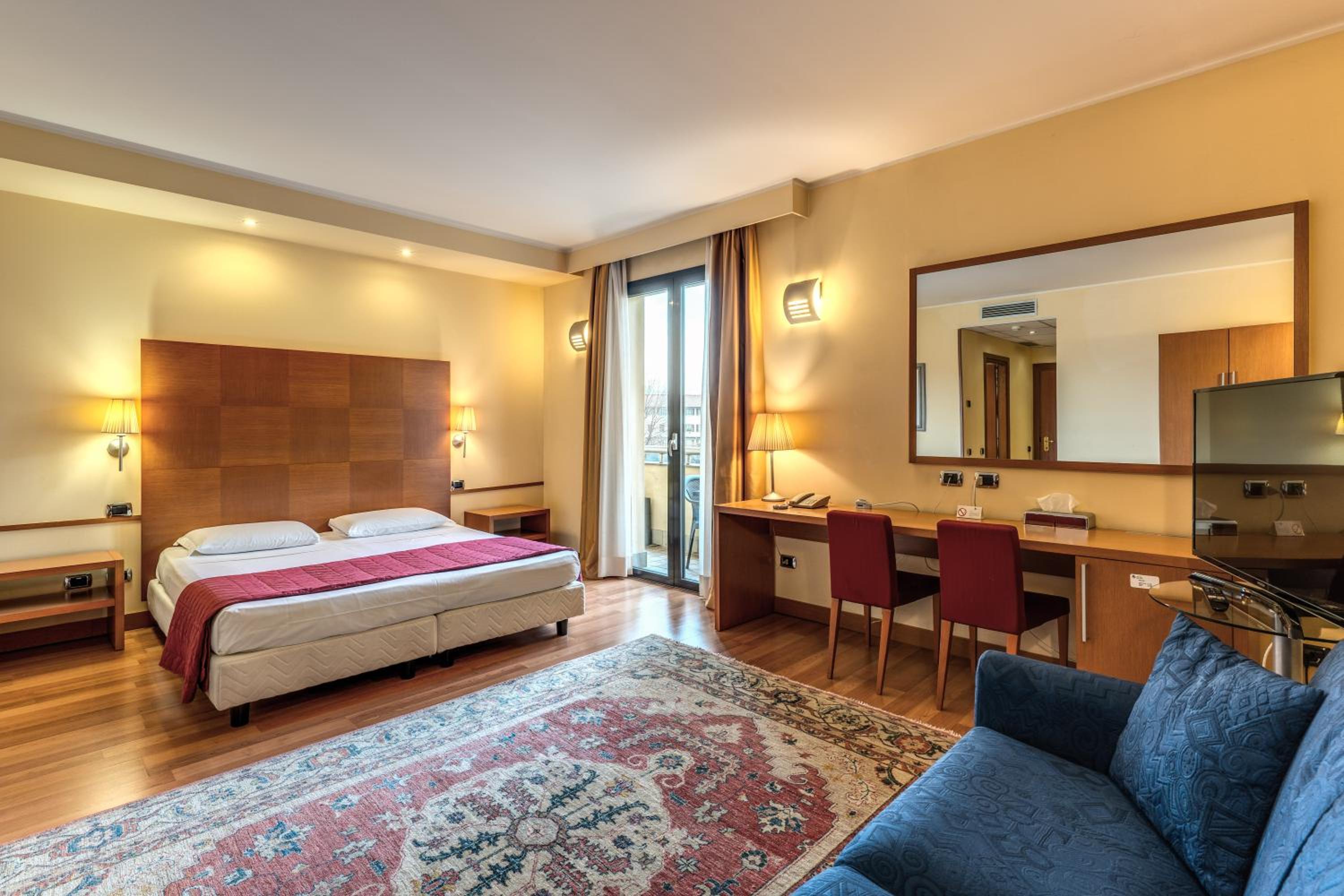 Superior Double Room with Spa Bath - Photo 7
