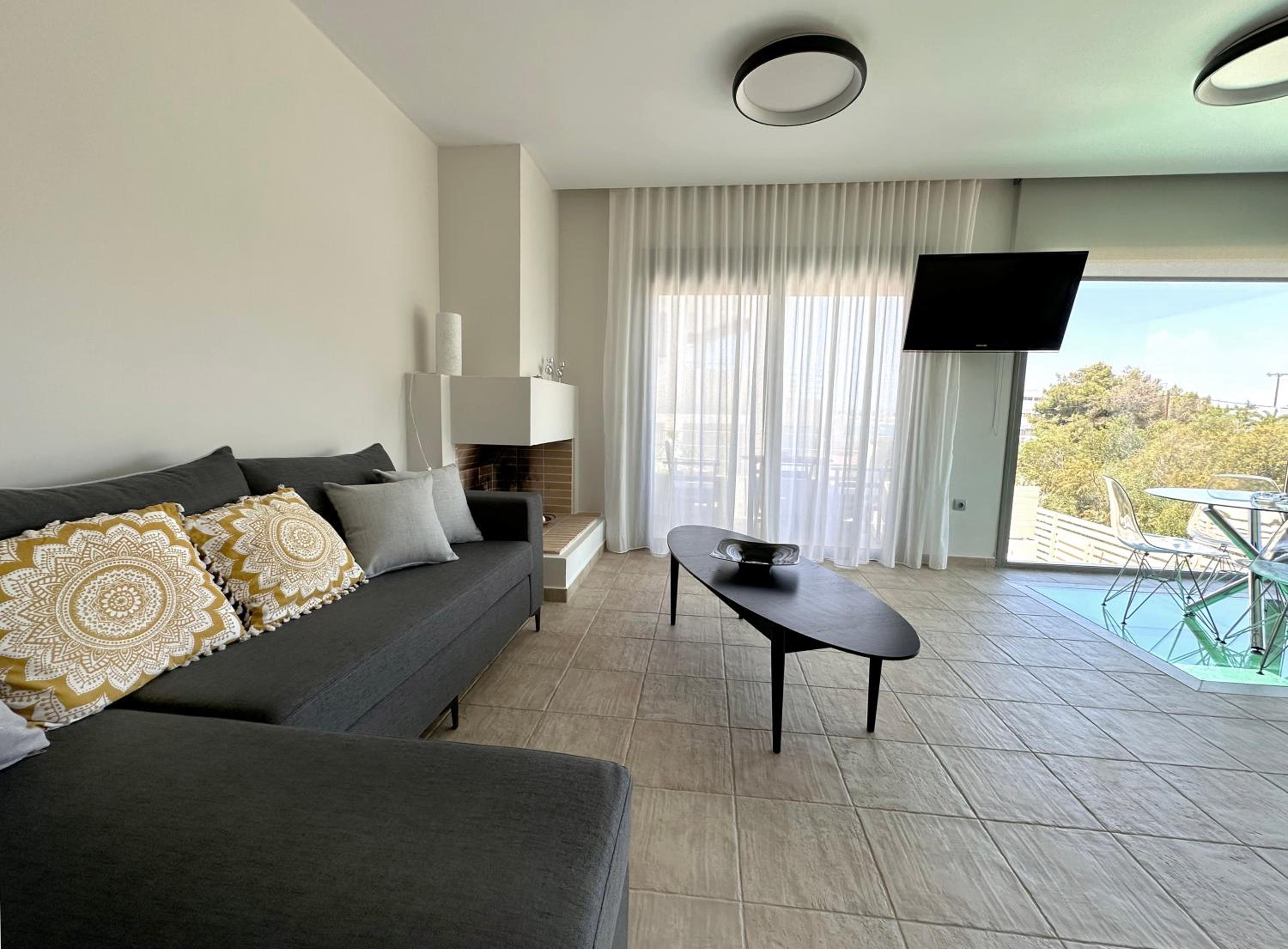 Two-Bedroom House photo 2