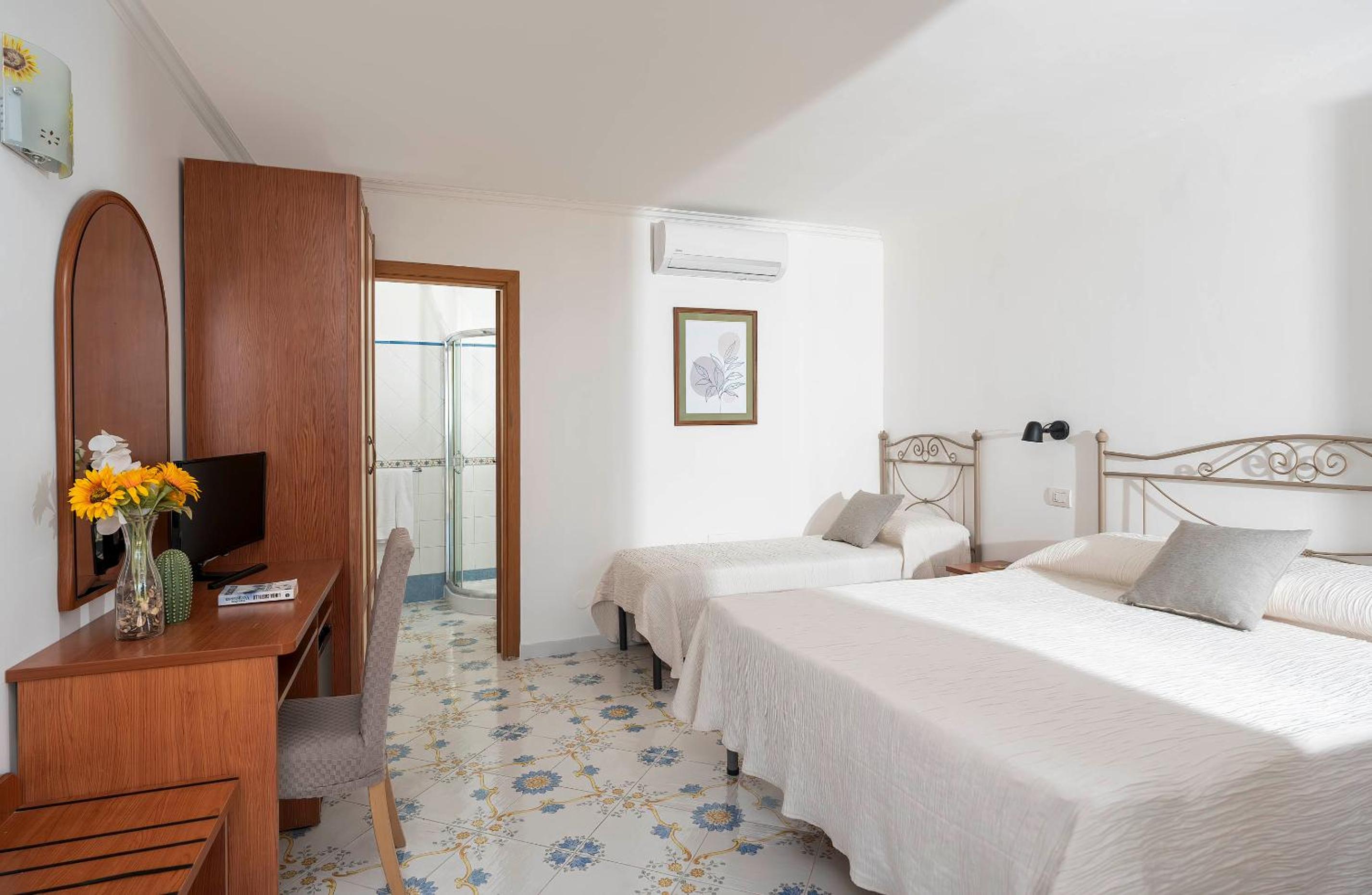 Triple Room with Sea View - Photo 1