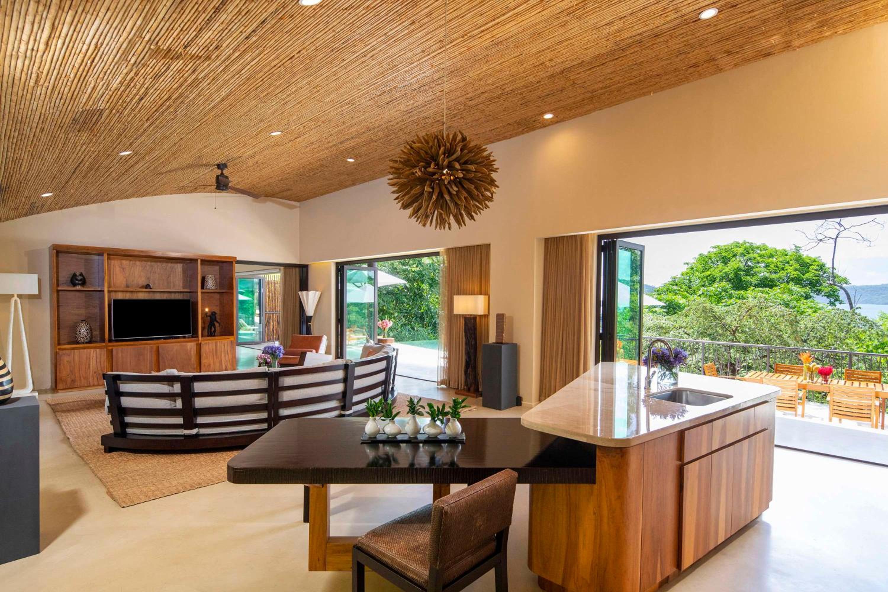 Two-Bedroom Suite - Papagayo Pool