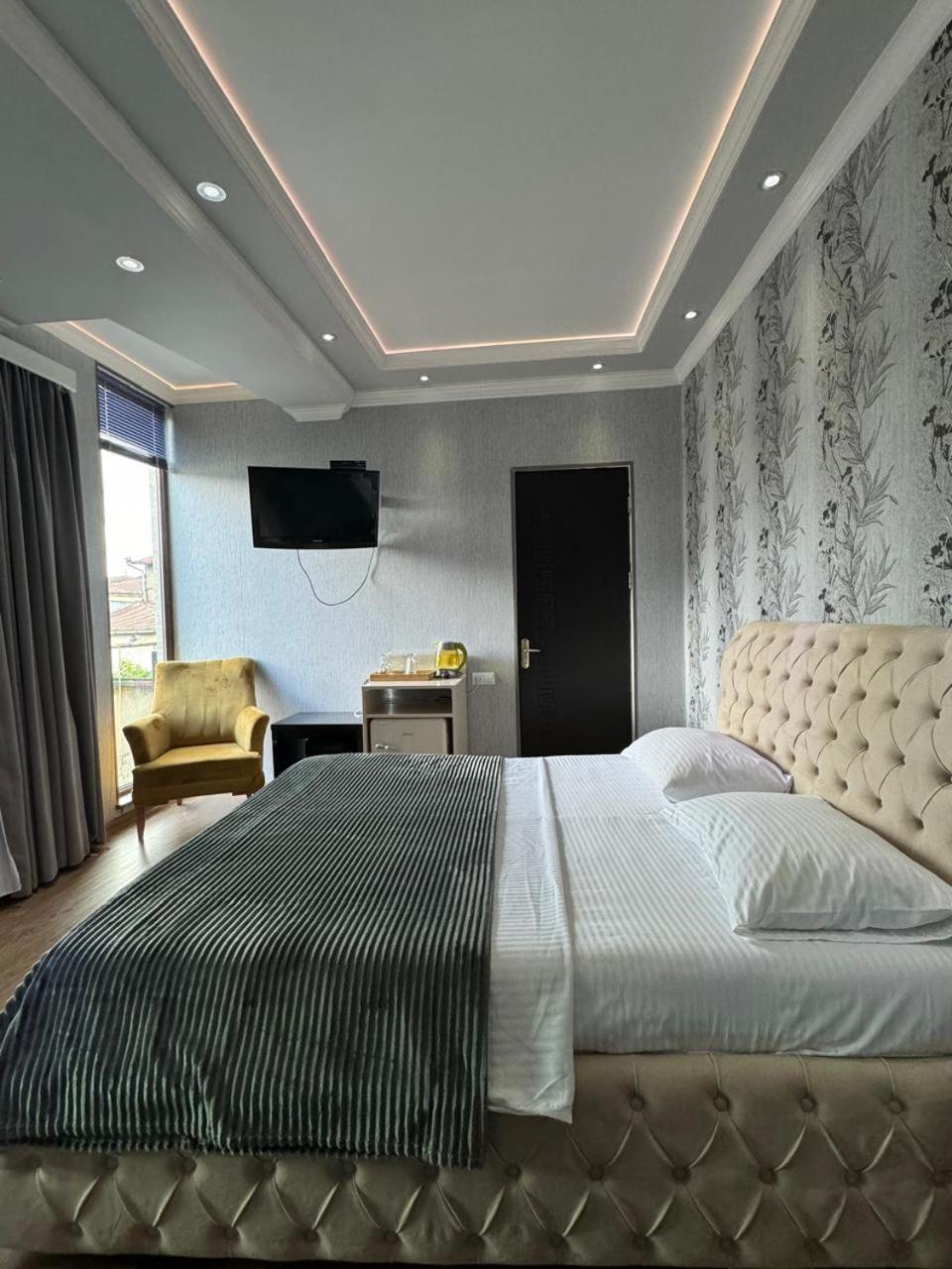 Standard Queen Room photo 1