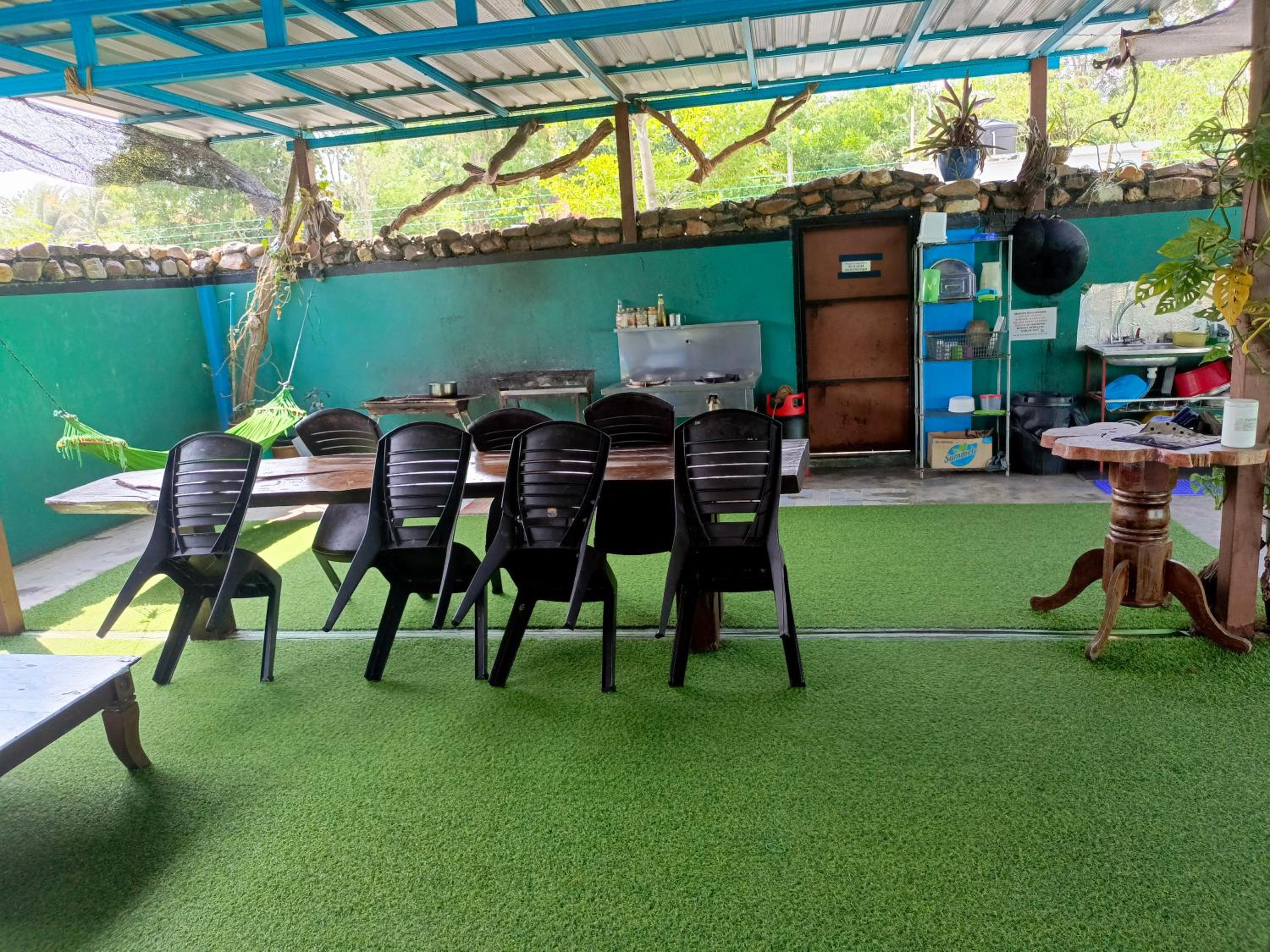 Three-Bedroom House photo 2