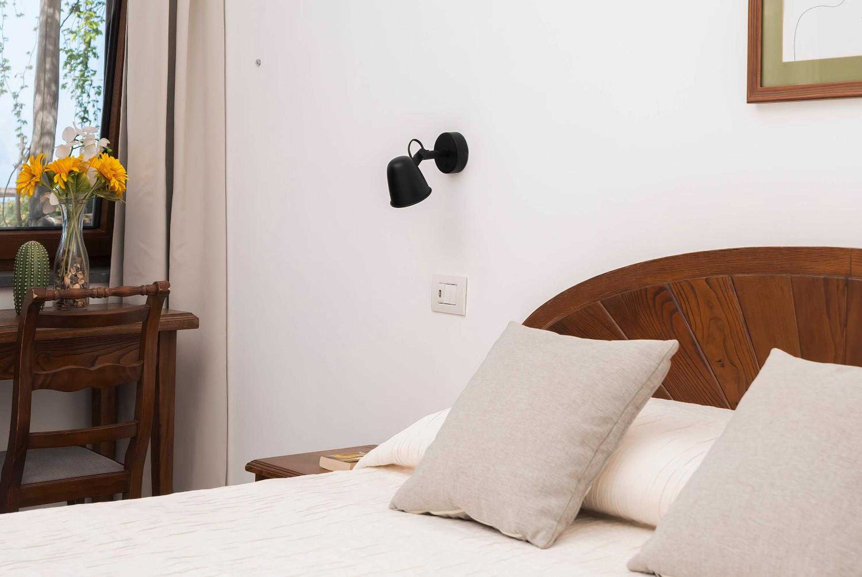 Double Room with Sea View - Photo 2