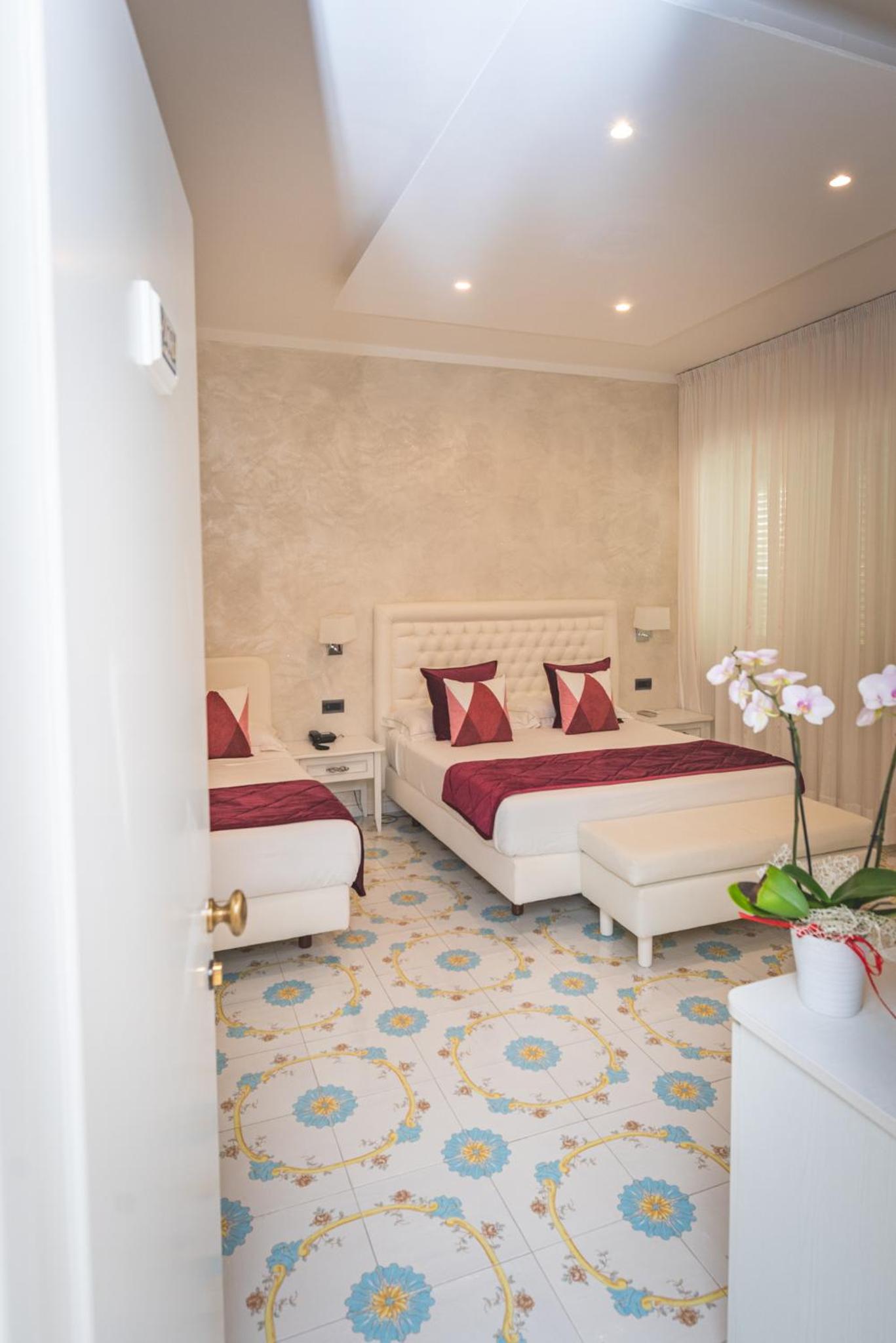 Triple Room - Photo 7