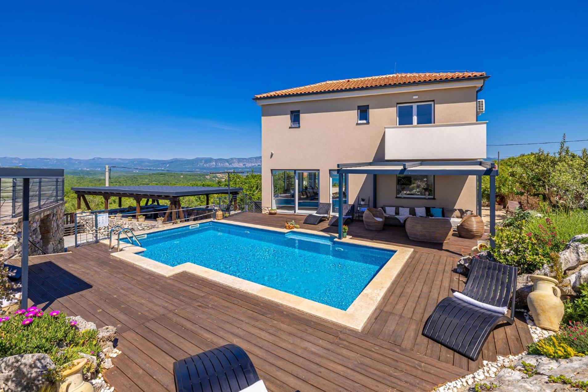 Villa photo 3