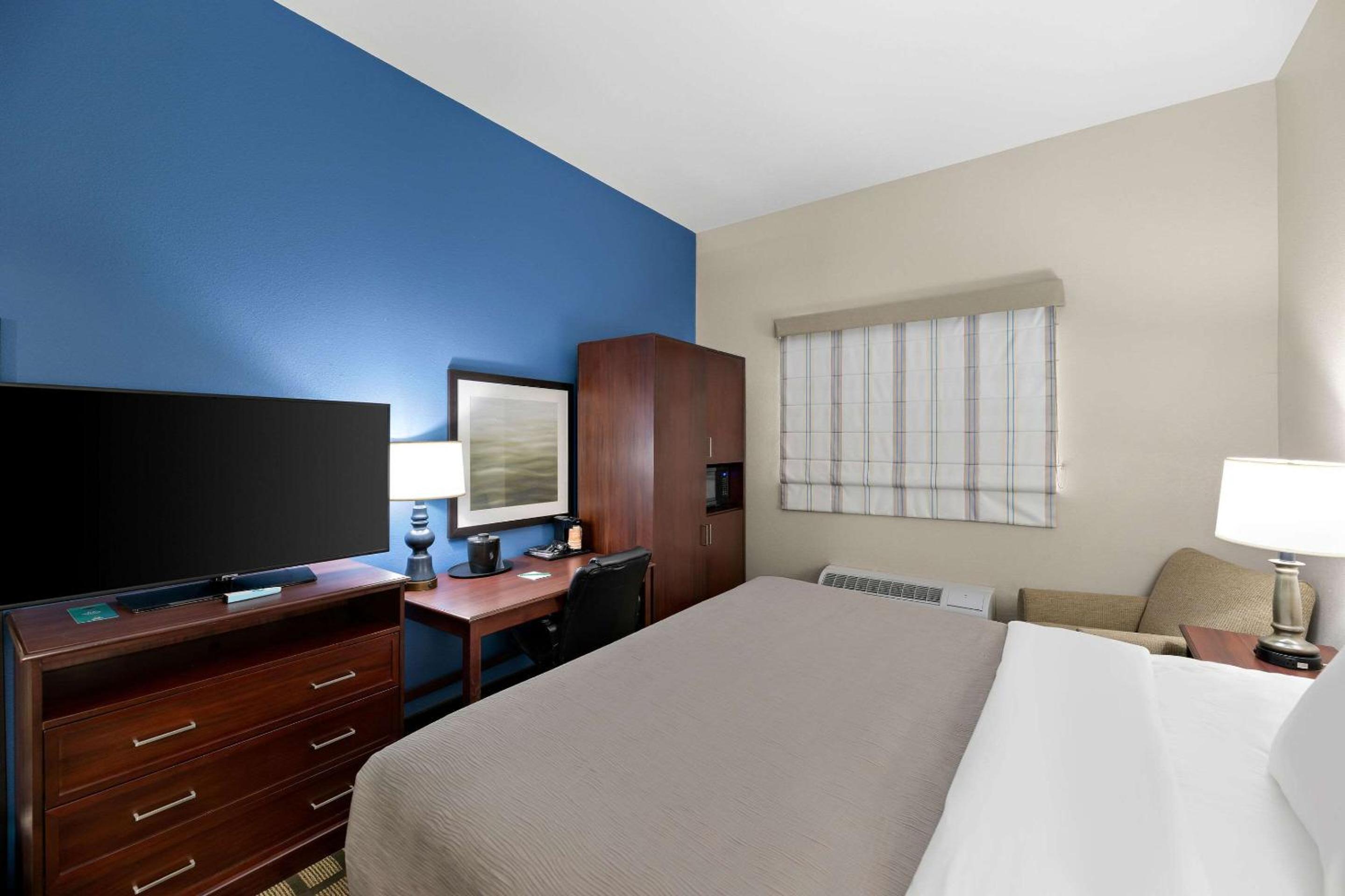King Room - Non Smoking photo 3