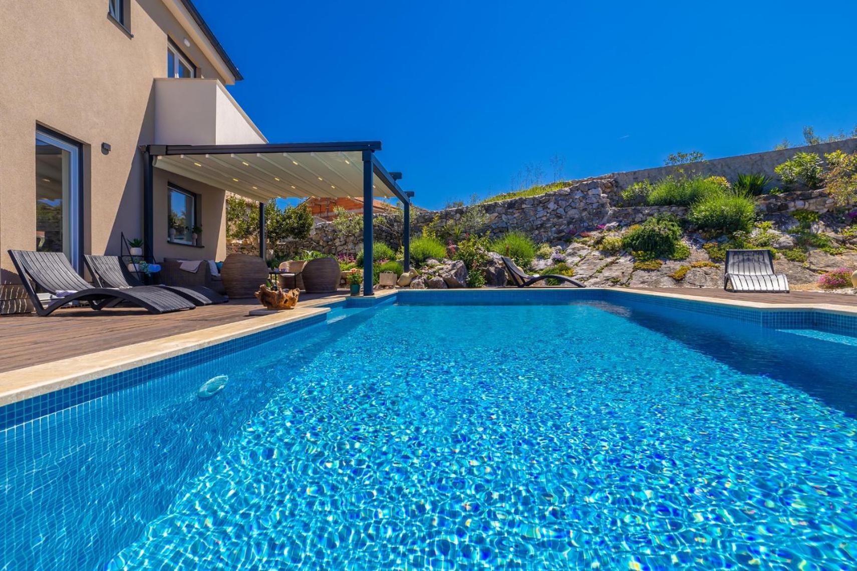 Villa photo 3