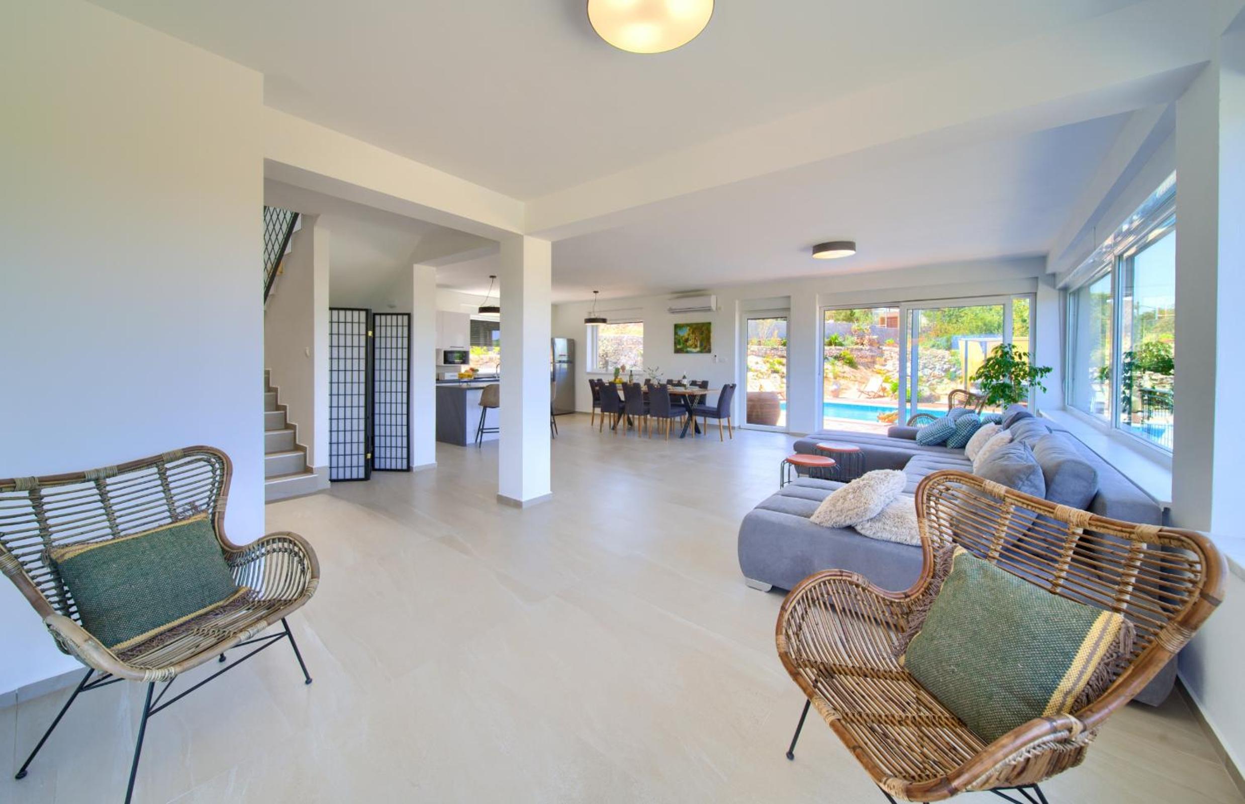 Villa photo 1