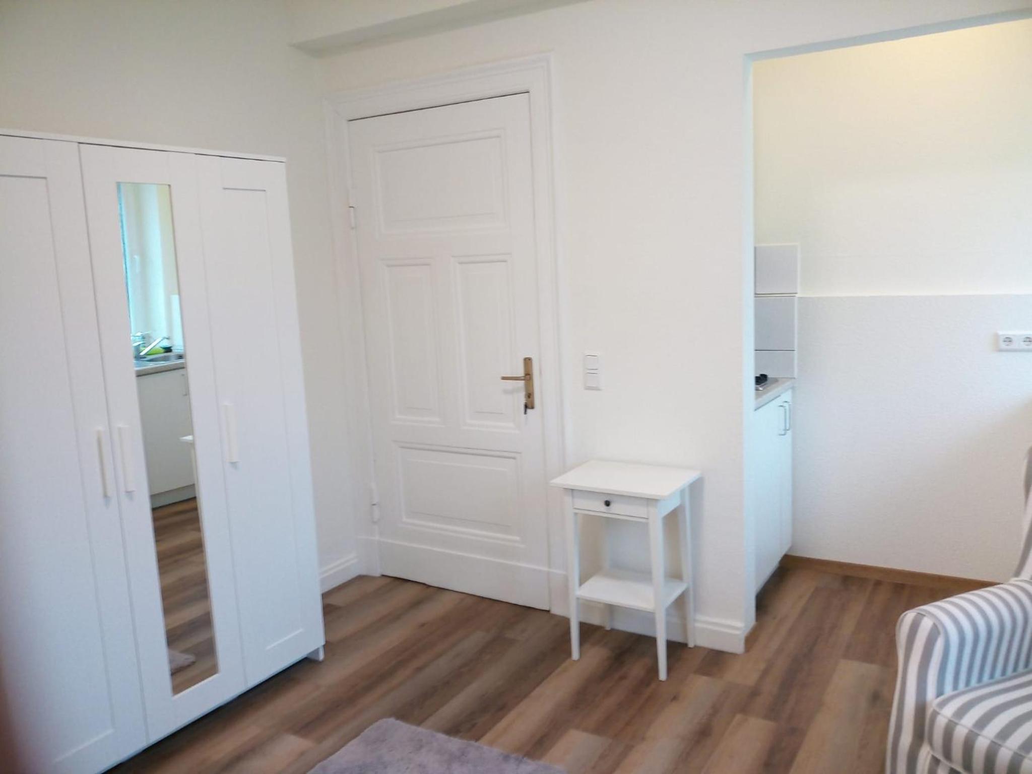 Single Room with Private Bathroom - Annex