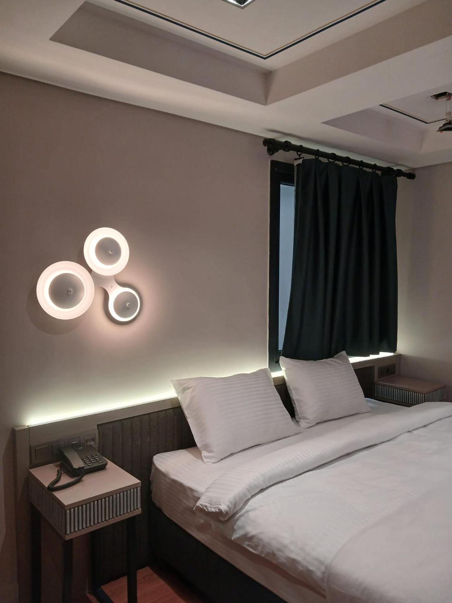Double or Twin Room photo 2