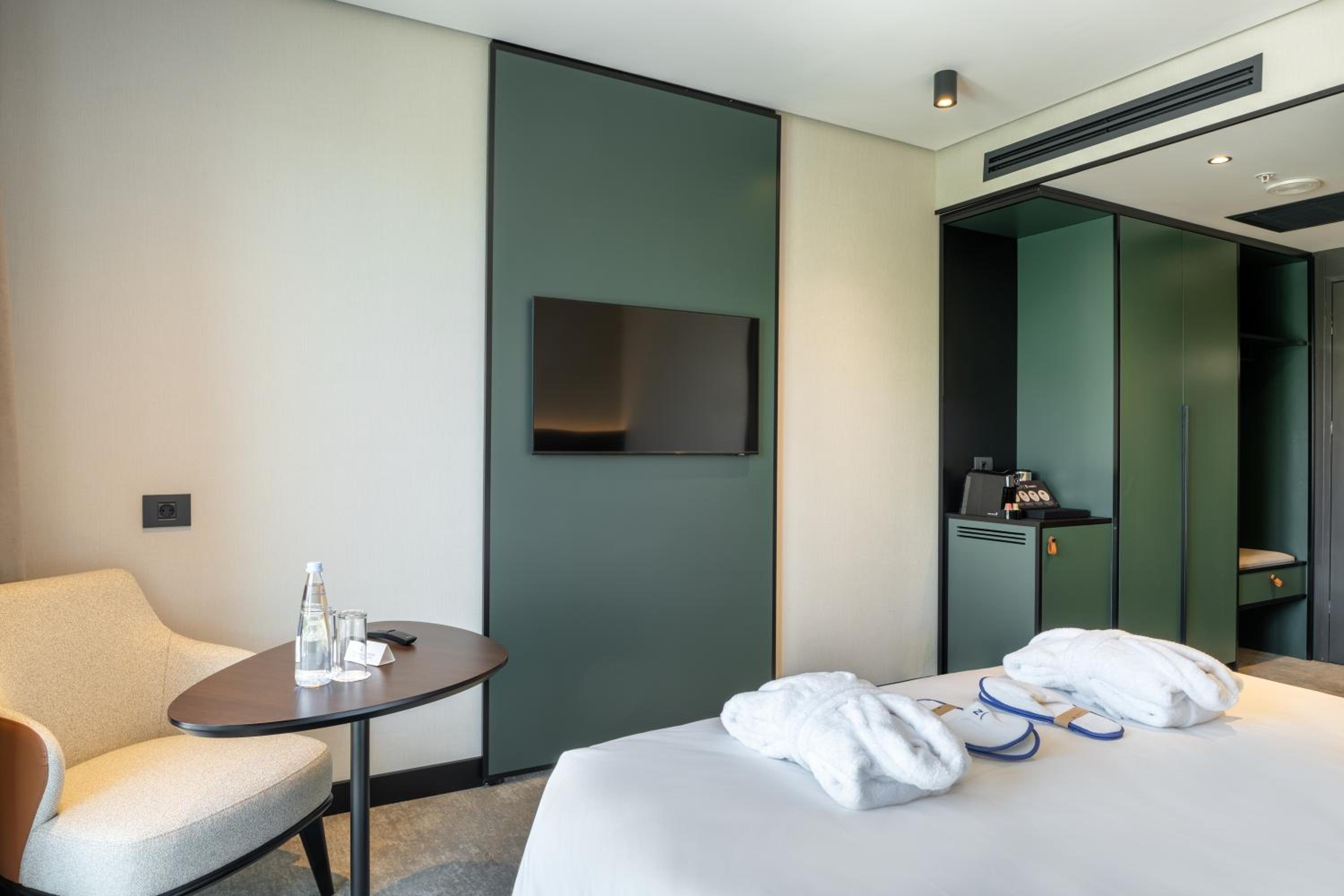 Executive King Room - Photo 4