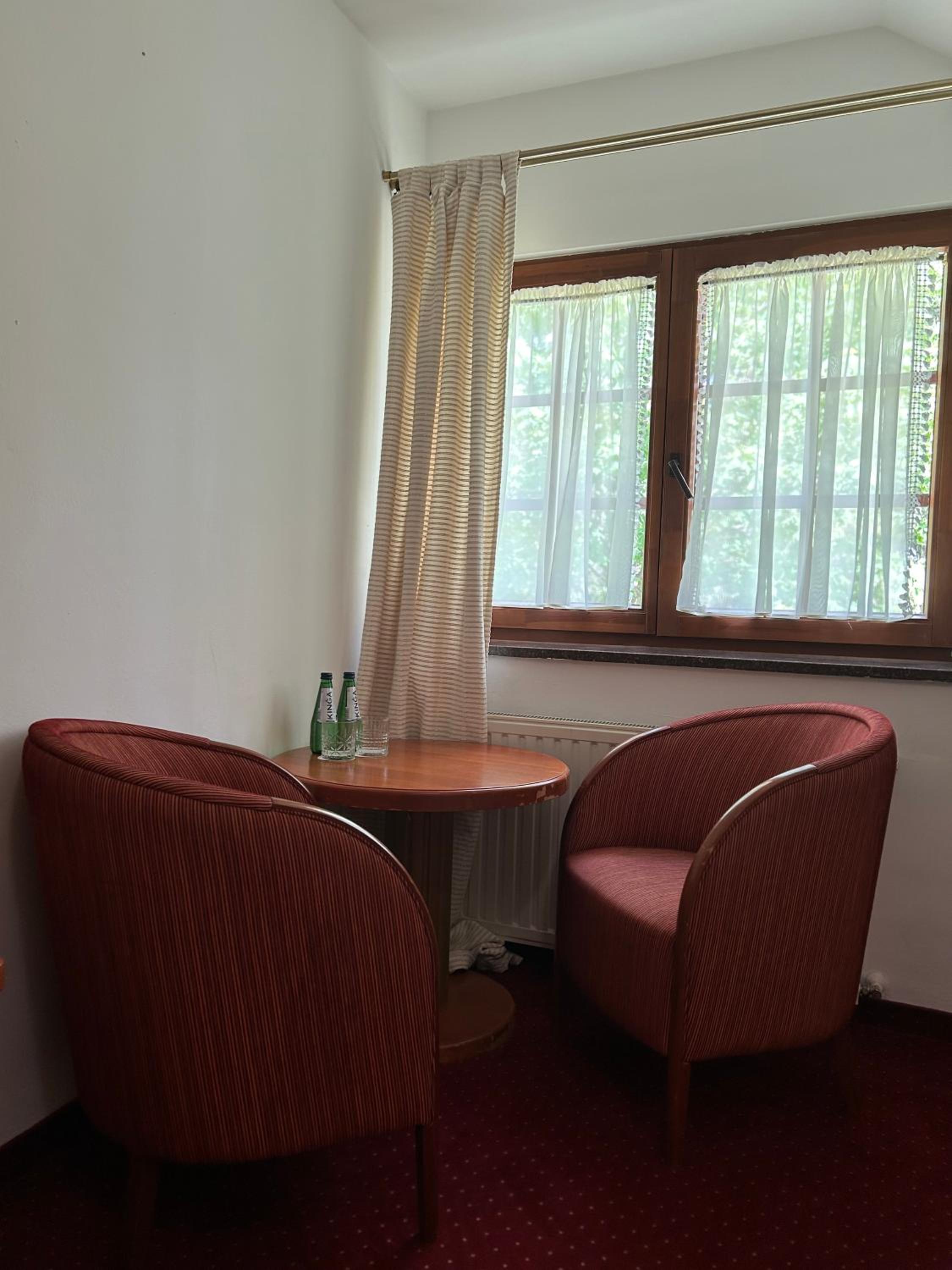 Deluxe Family Suite photo 2