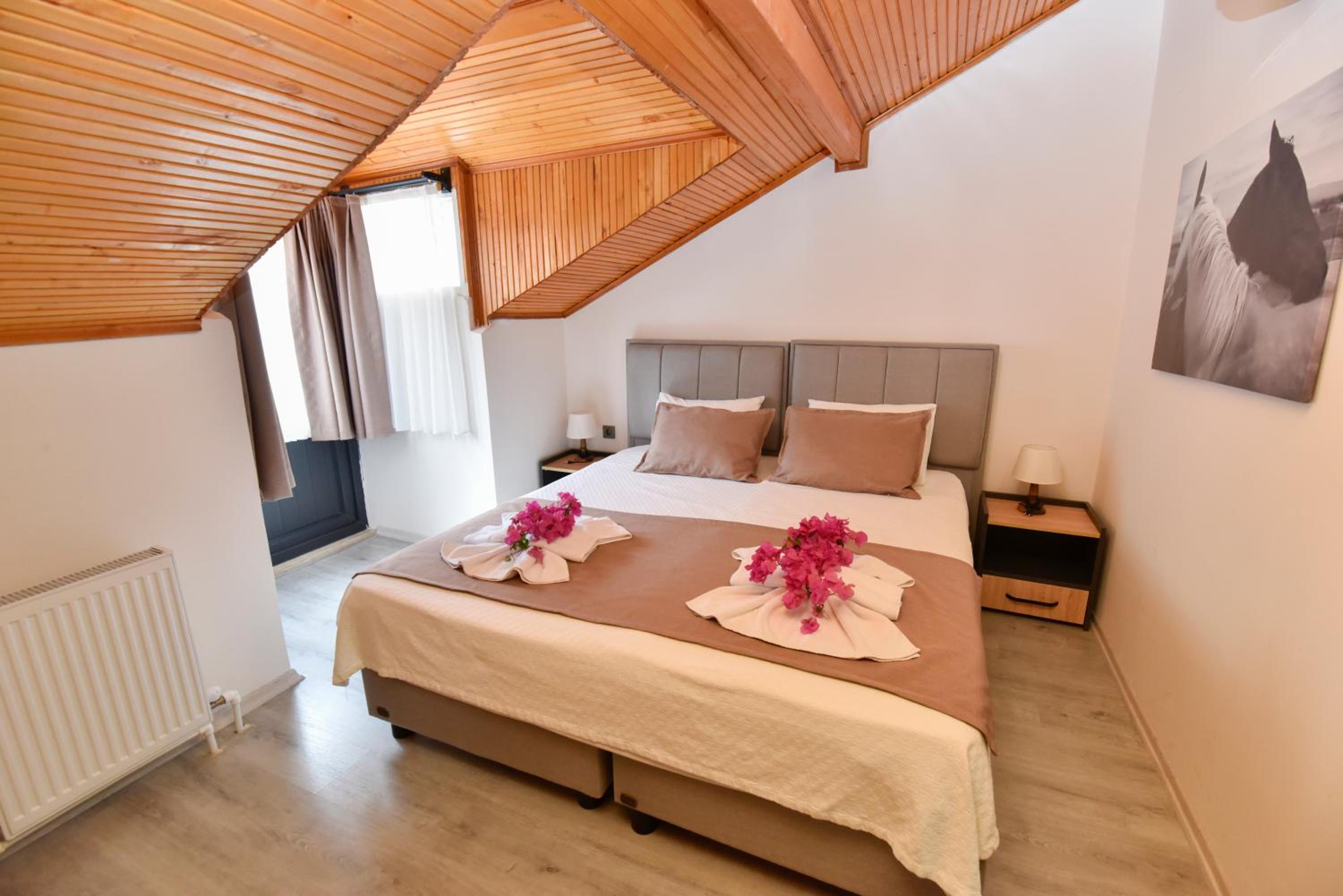 Budget Double or Twin Room - Photo 6