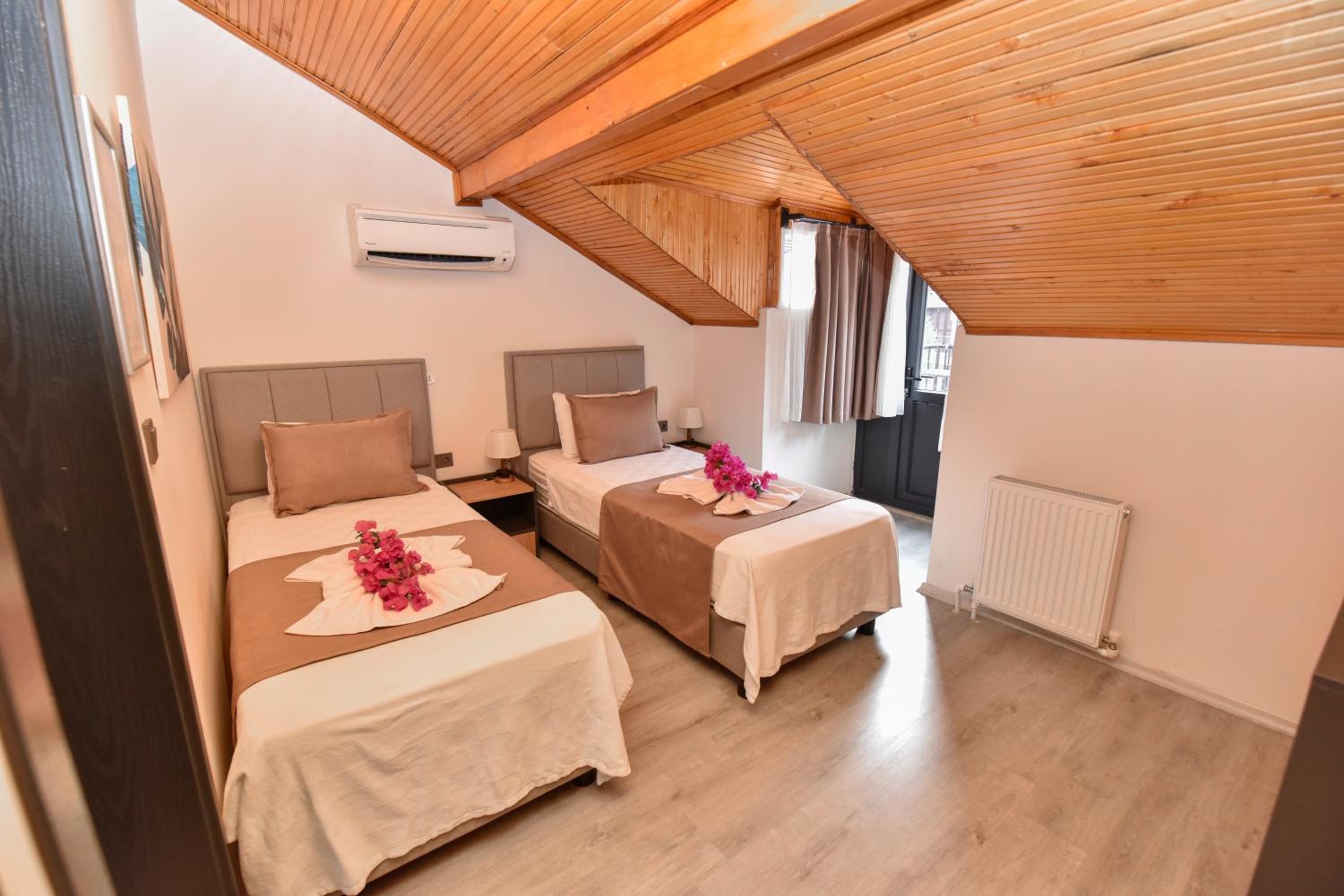Budget Double or Twin Room - Photo 2