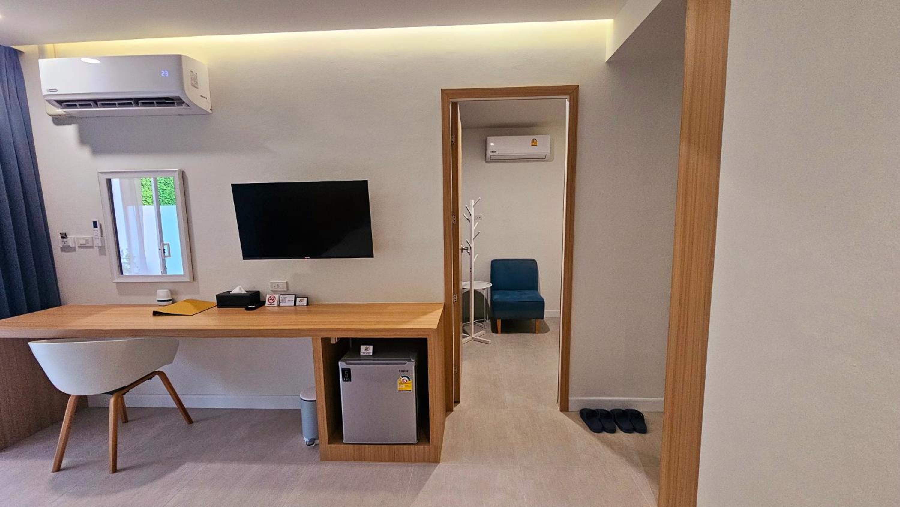 Triple Room with Balcony - Photo 5