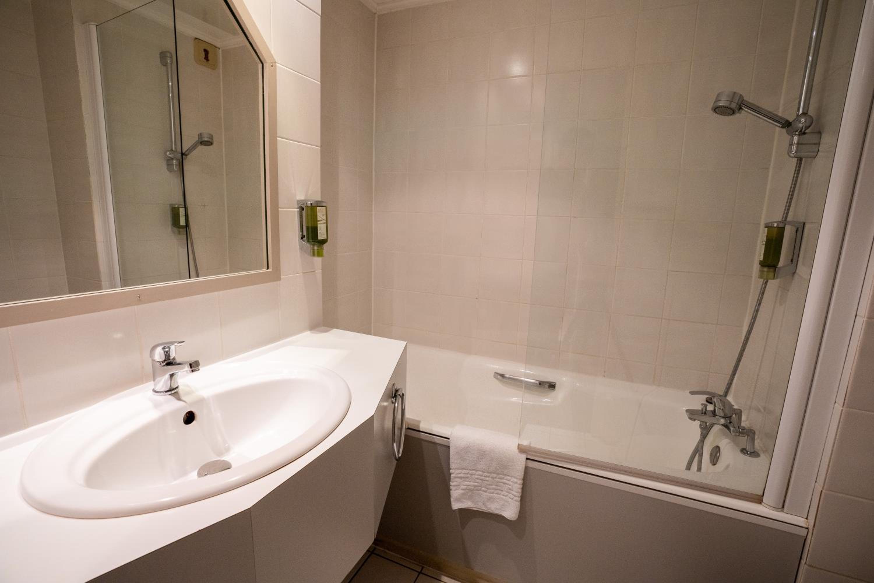 Standard Room - Les Fous du Roi photo 2