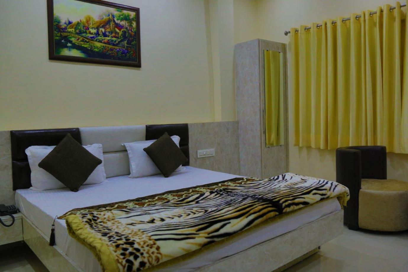 Deluxe Double Room - Photo 10