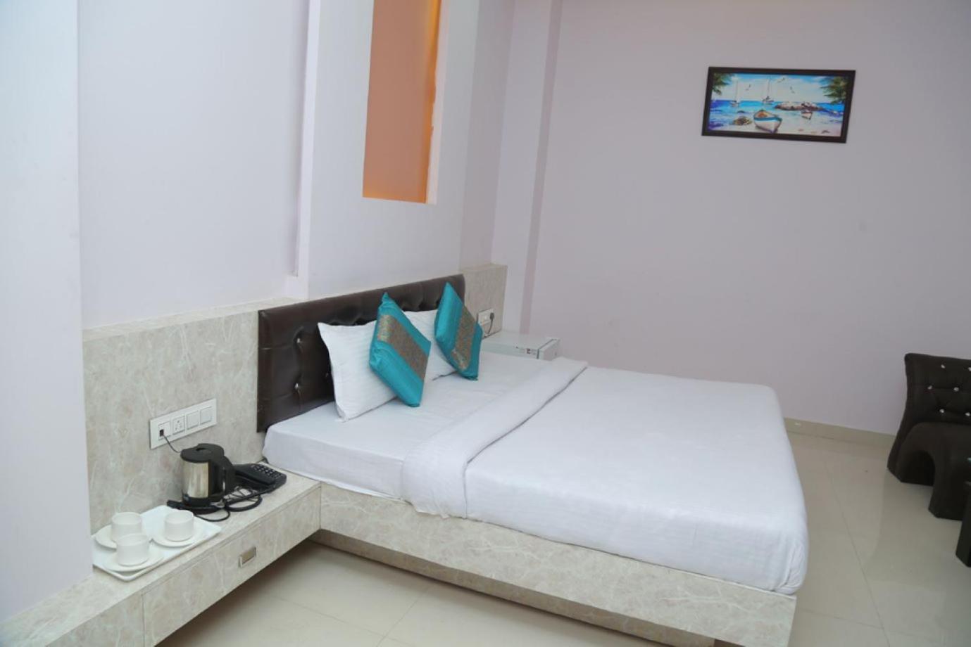 Deluxe Double Room - Photo 7