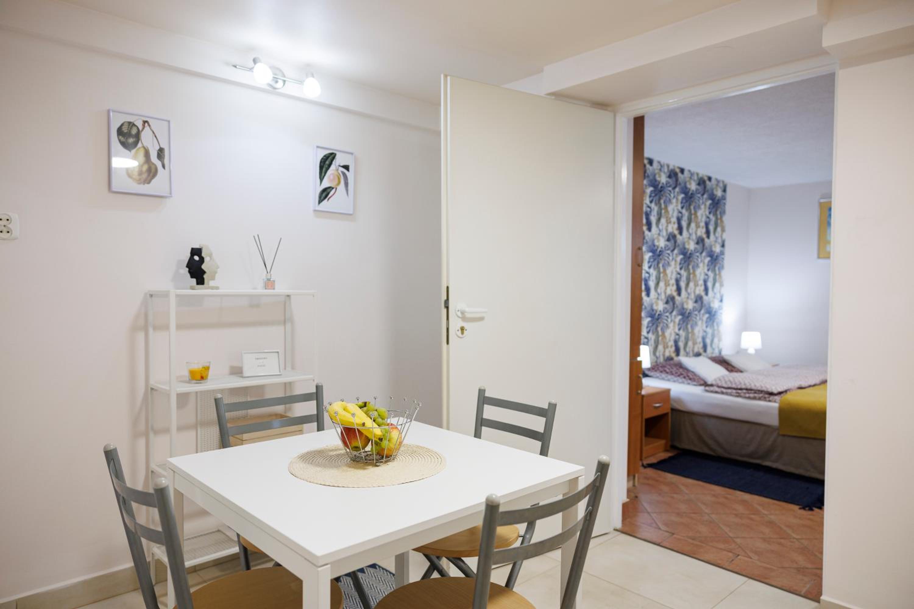 Apartment - Photo 3