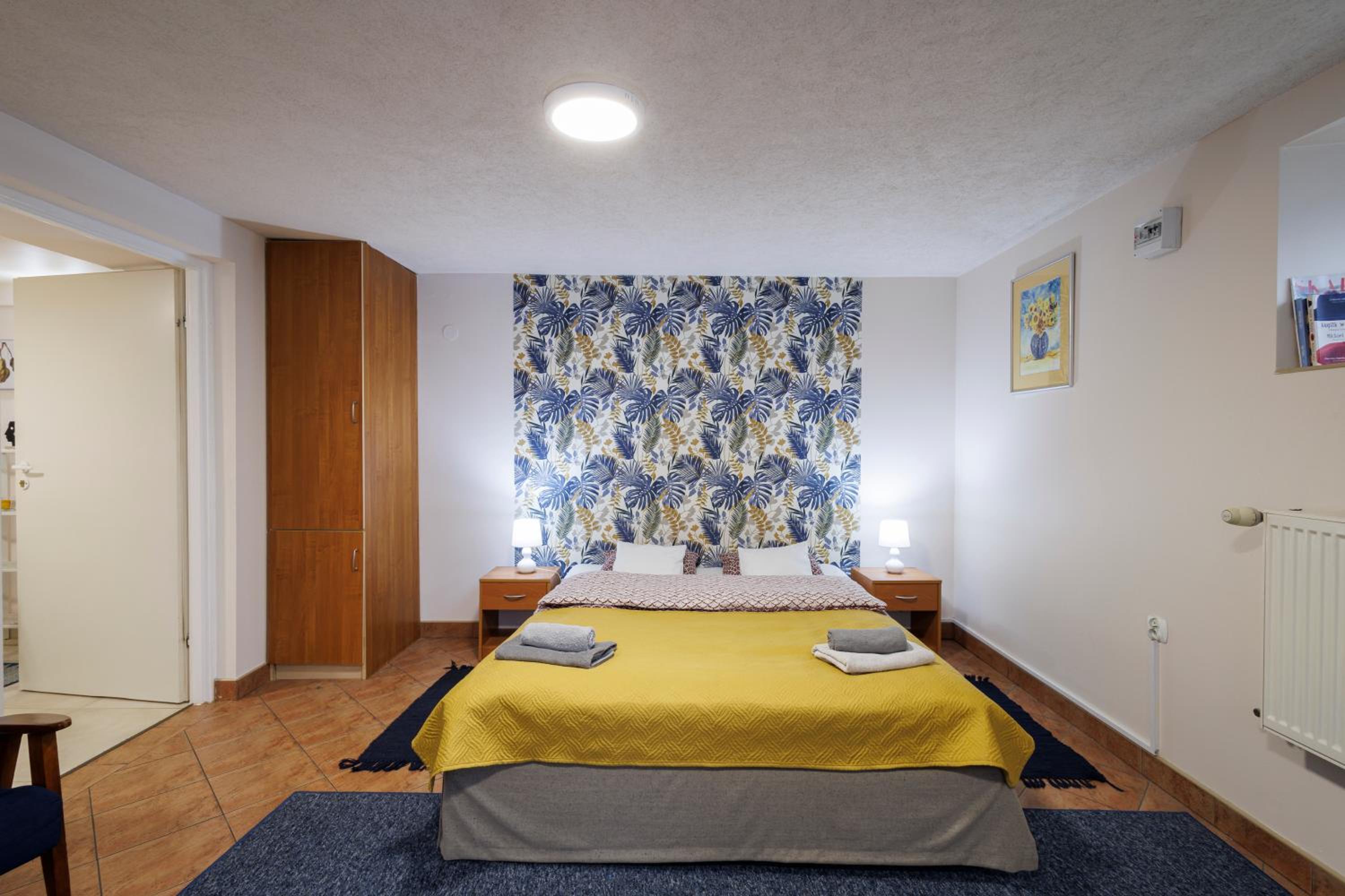 Apartment - Photo 1