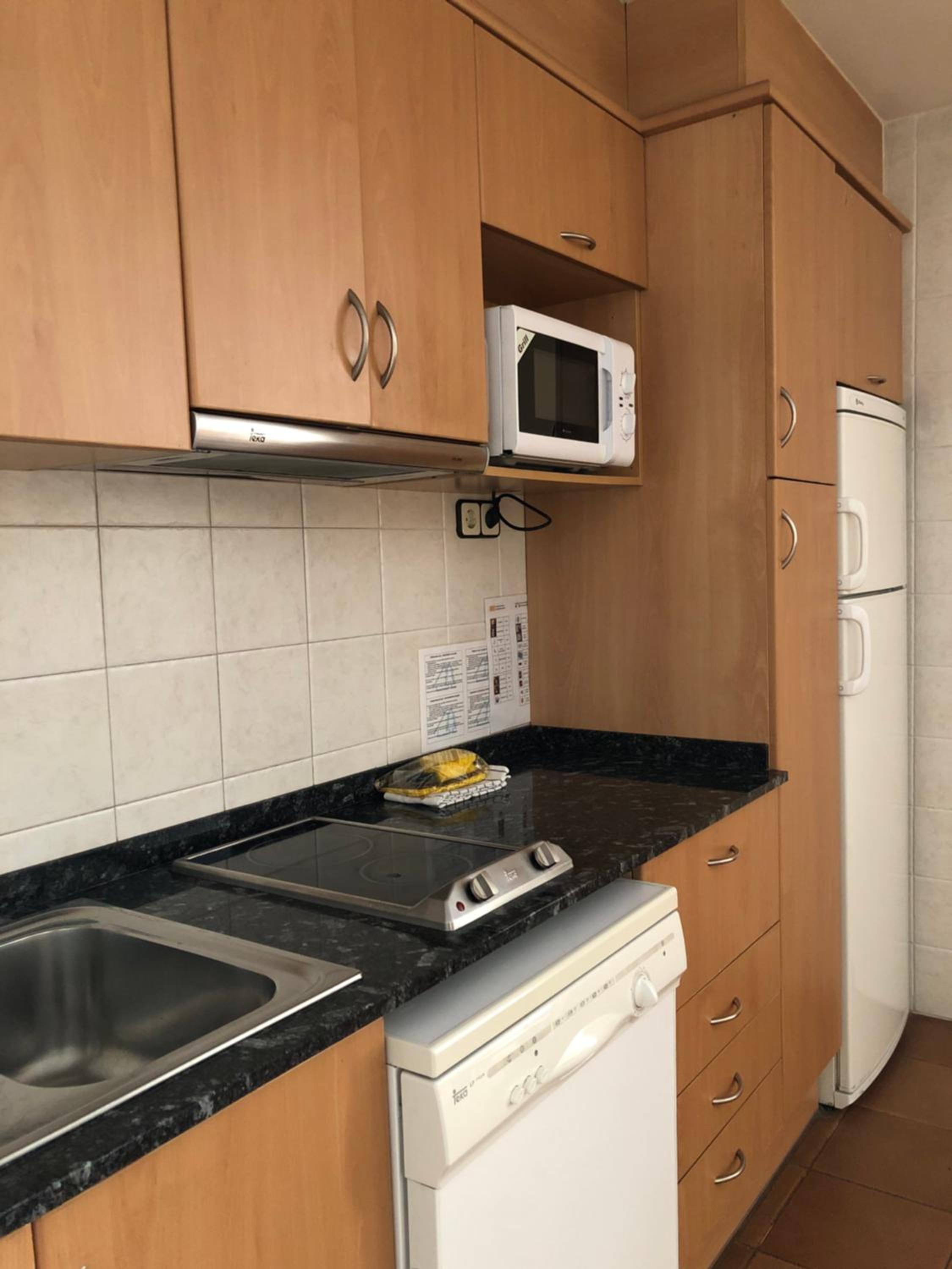 Two-Bedroom Apartment (5 Adults) - Photo 7
