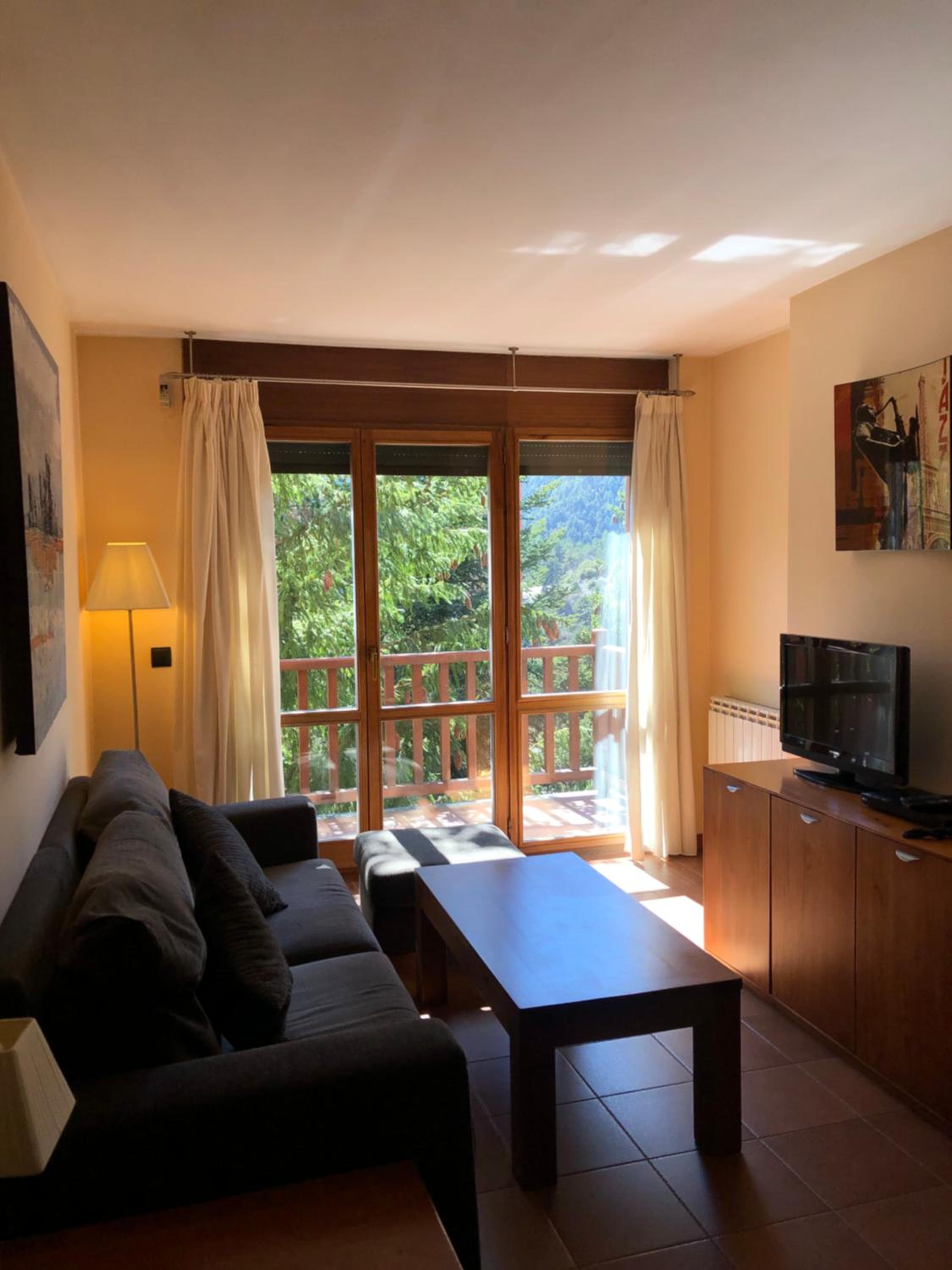 Two-Bedroom Apartment (5 Adults) - Photo 1