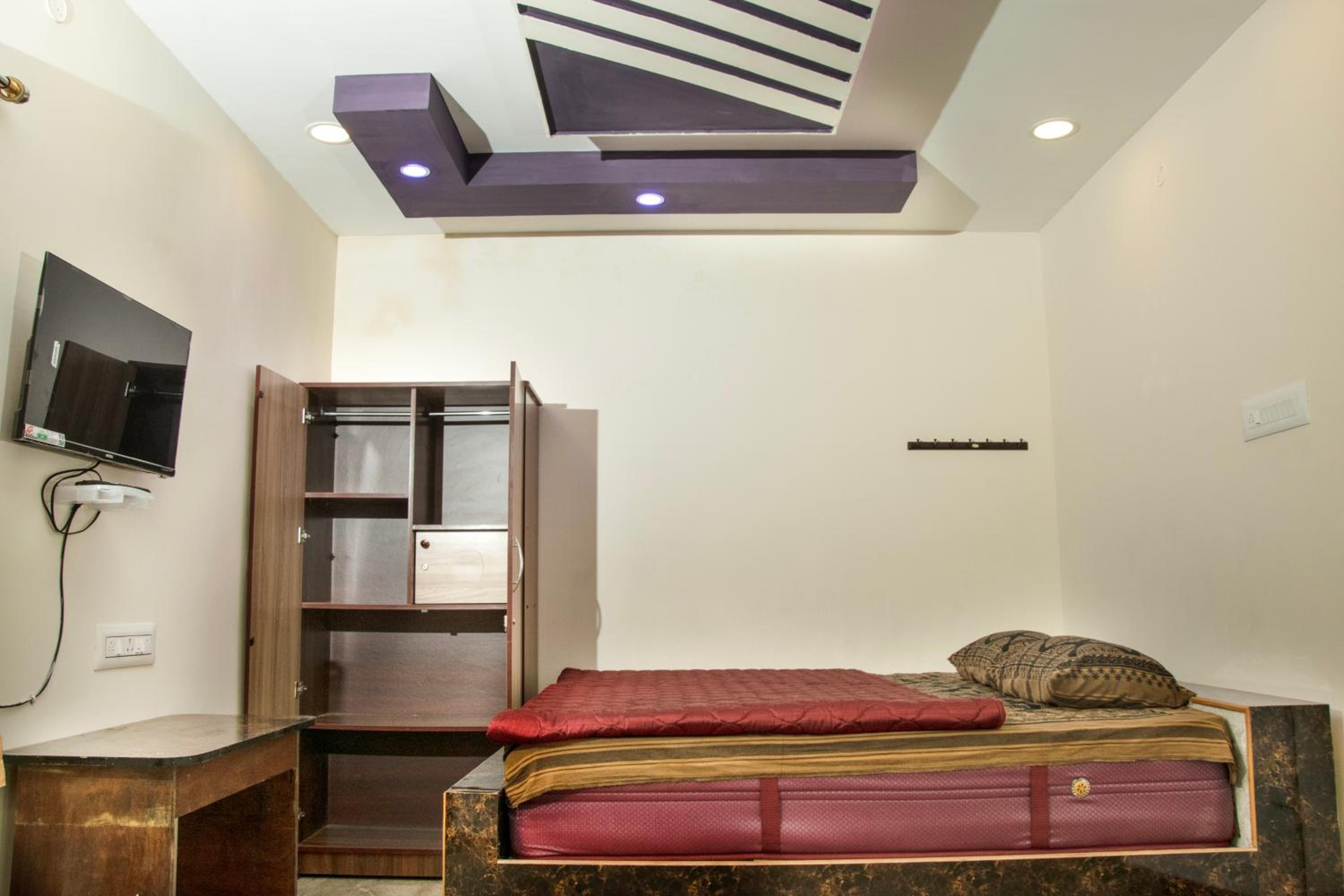 Deluxe Double Room With Balcony photo 3