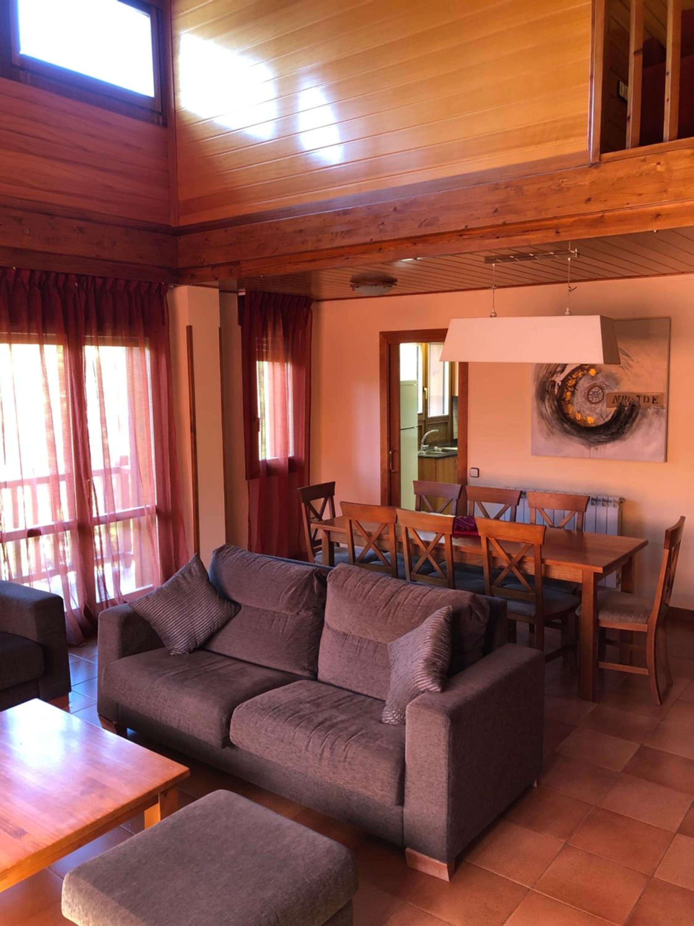 Four-Bedroom Apartment (9 Adults) - Photo 3