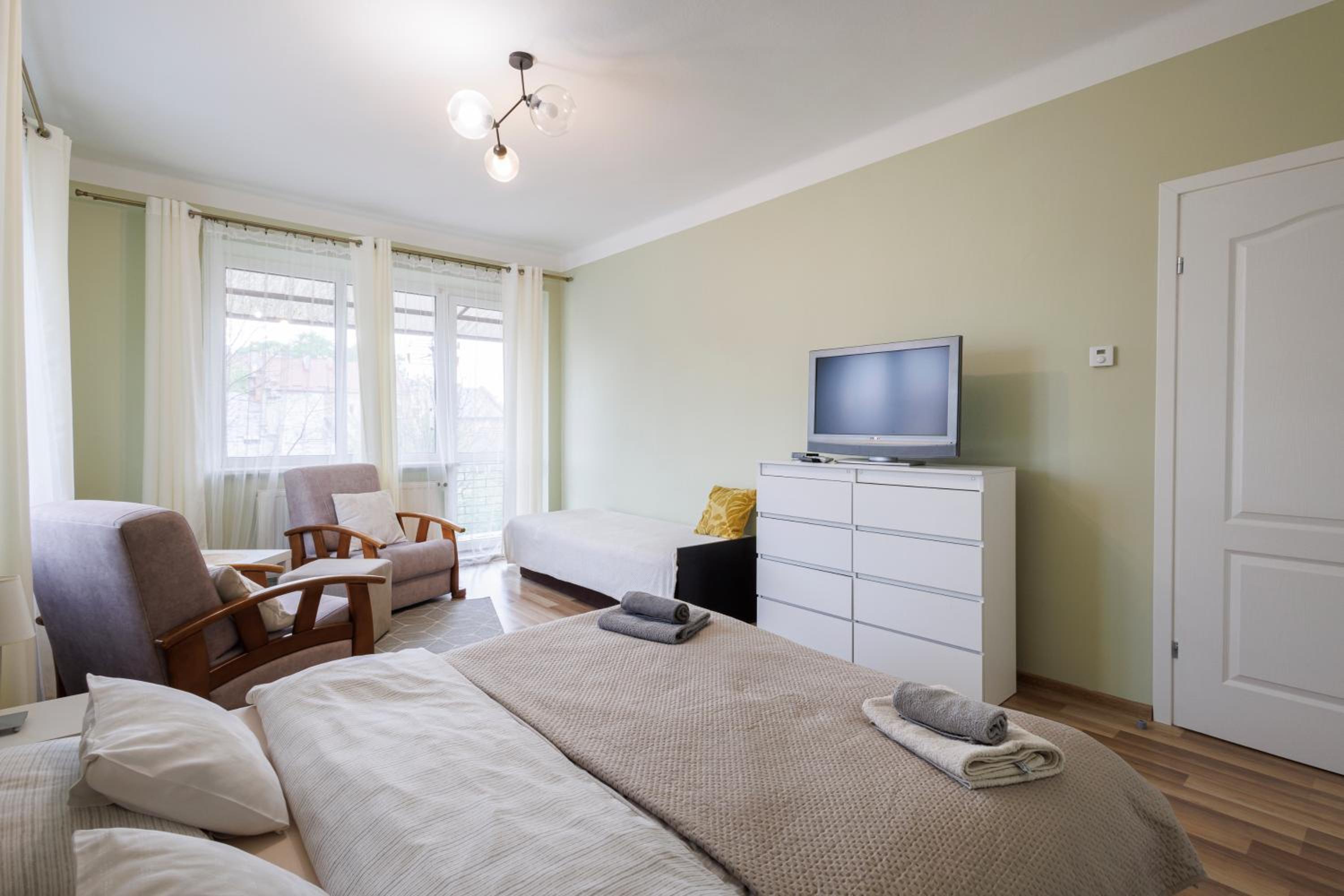 Two-Bedroom Apartment - Photo 9
