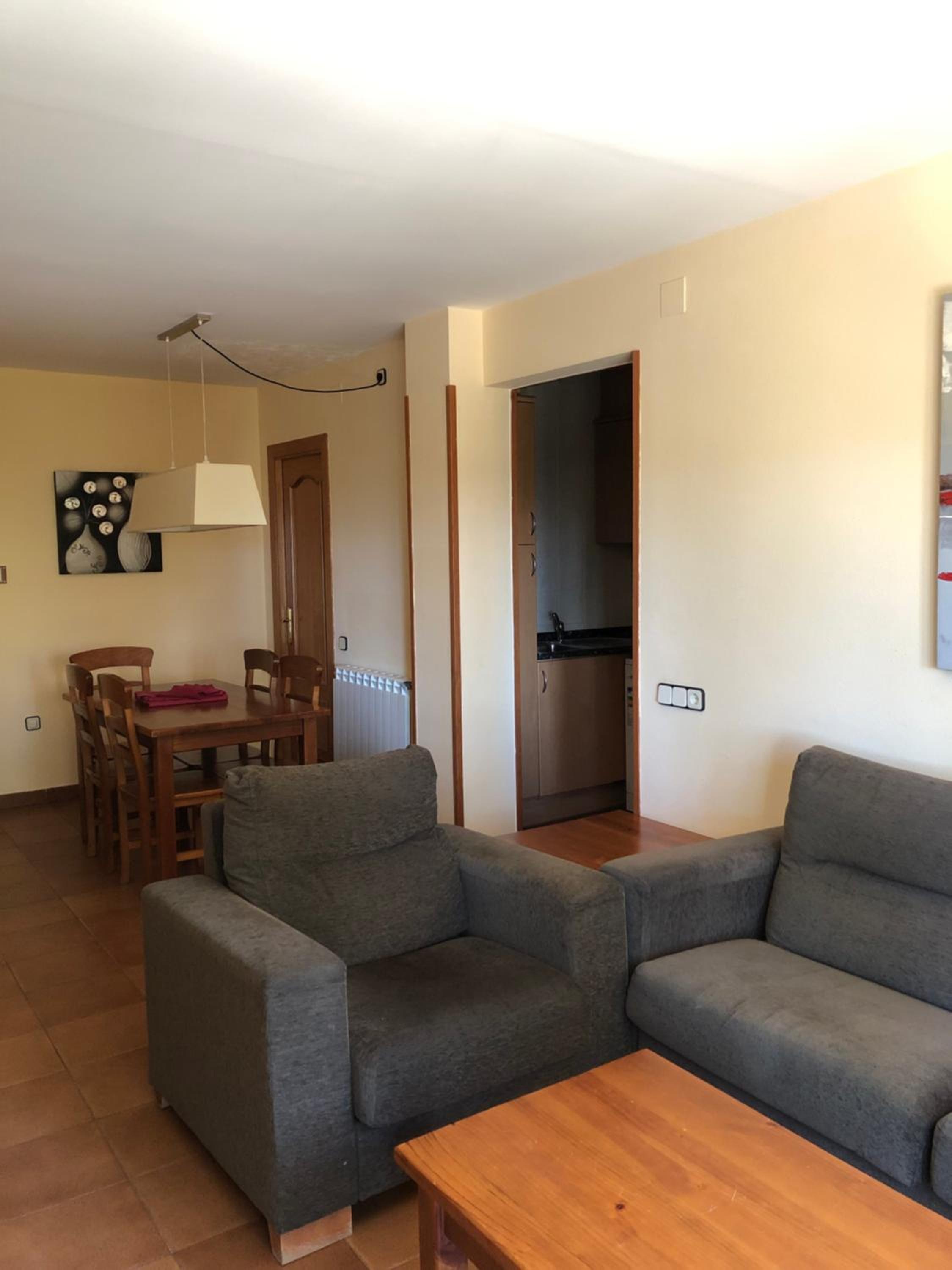 One-Bedroom Apartment (4 Adults) - Photo 3