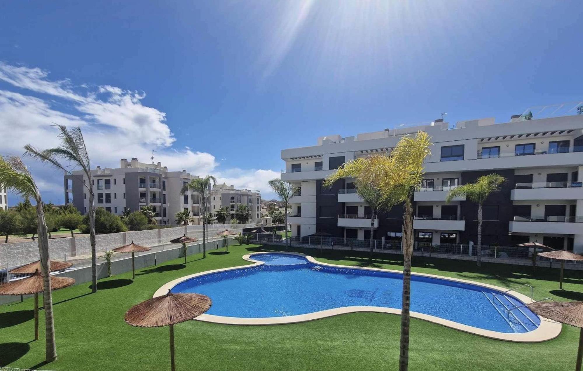 Apartment with Pool View  photo 2