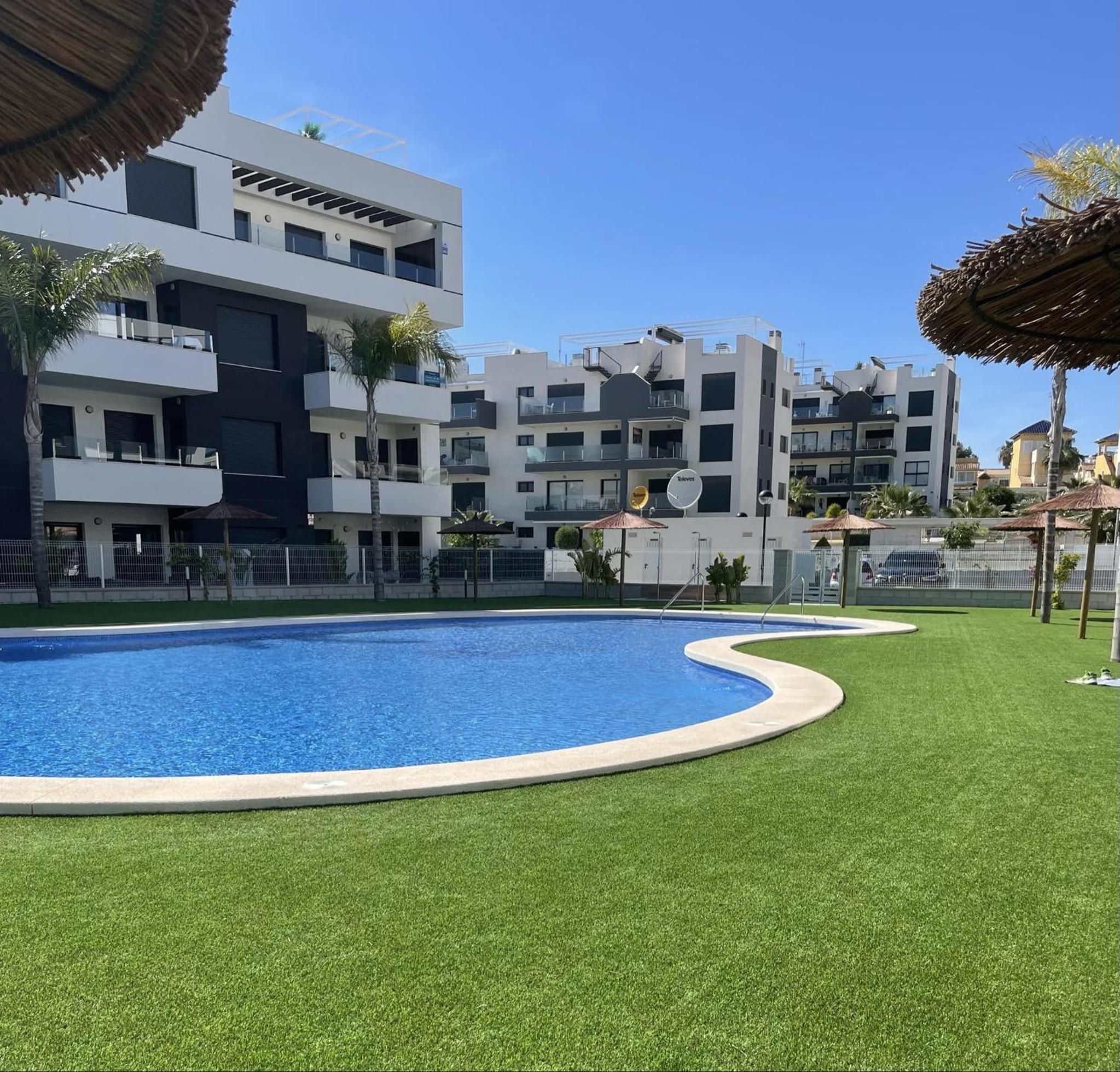 Apartment with Pool View  photo 3