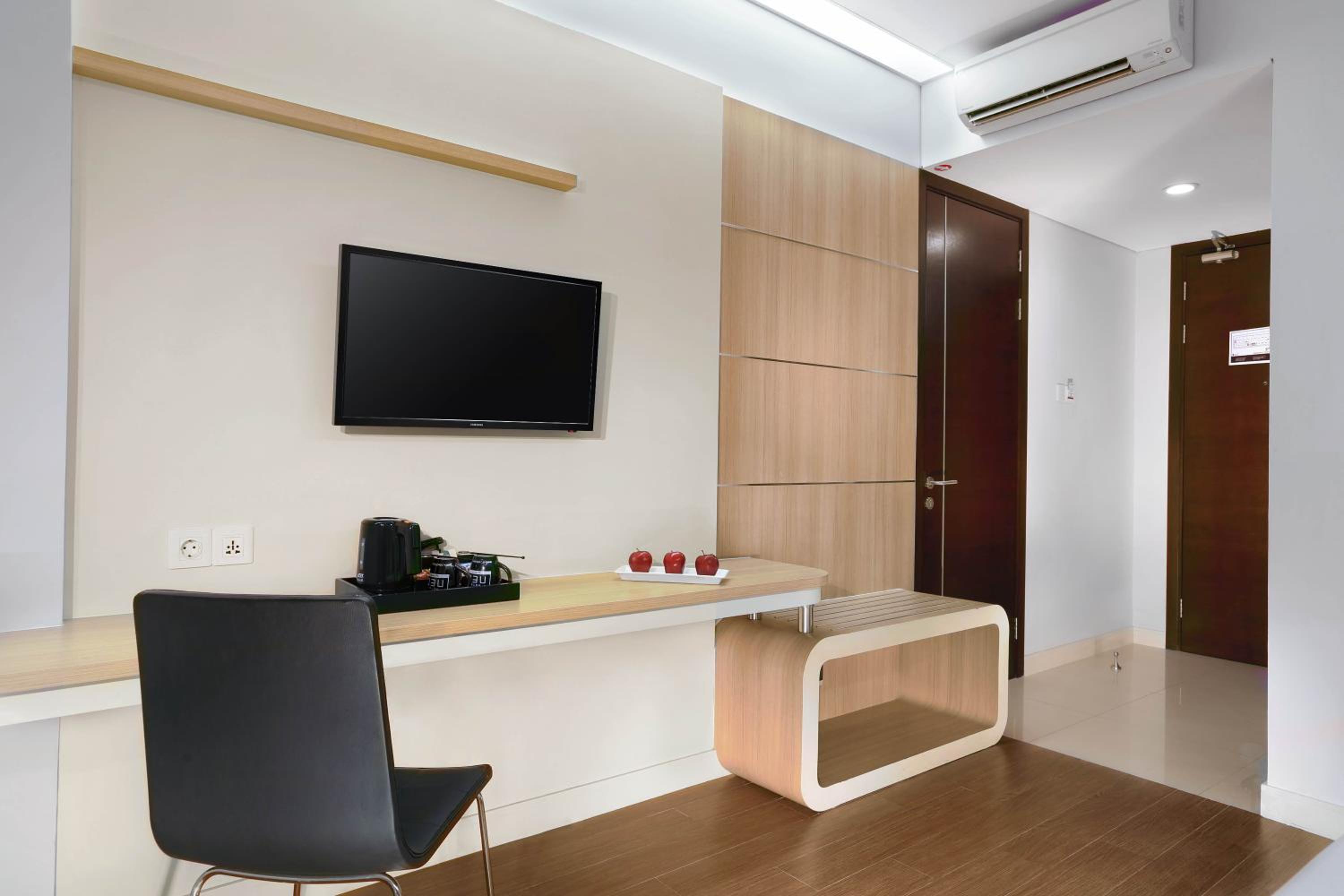 Superior Twin or Double Room photo 3