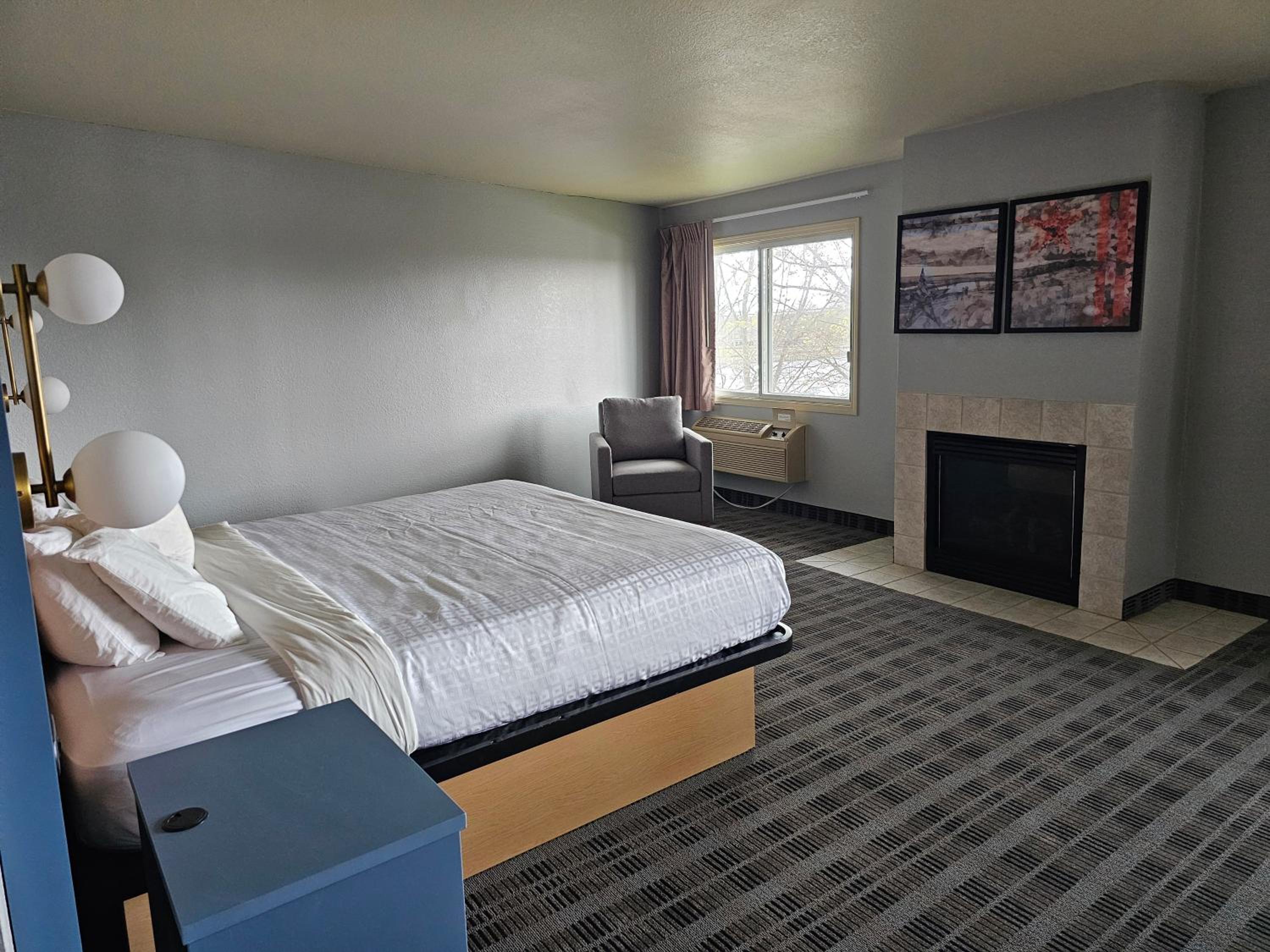 AmericInn by Wyndham Oscoda Near AuSable River
