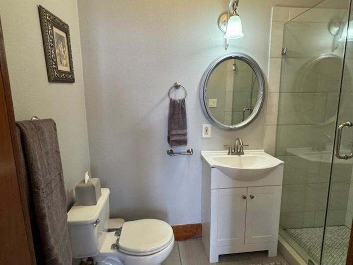 Double Room with Private Bathroom photo 2