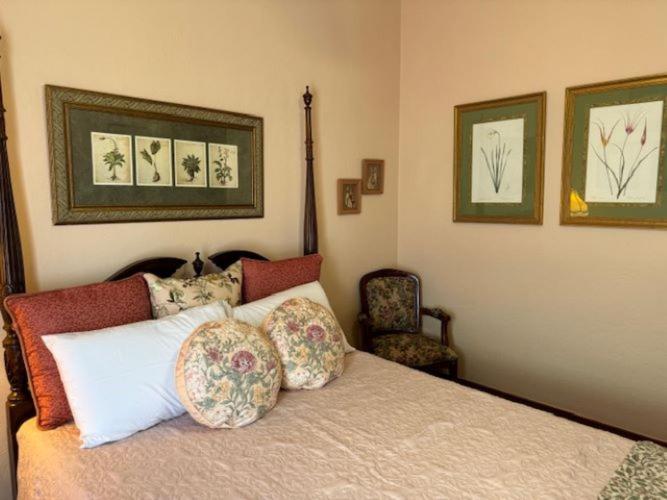 Double Room with Private Bathroom photo 2