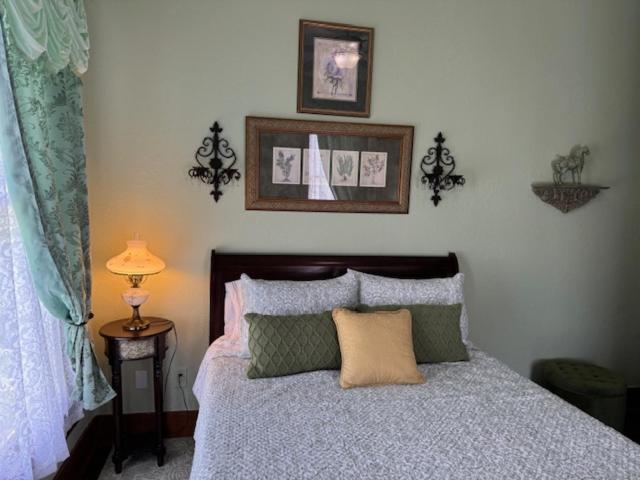 Double Room with Private Bathroom photo 2