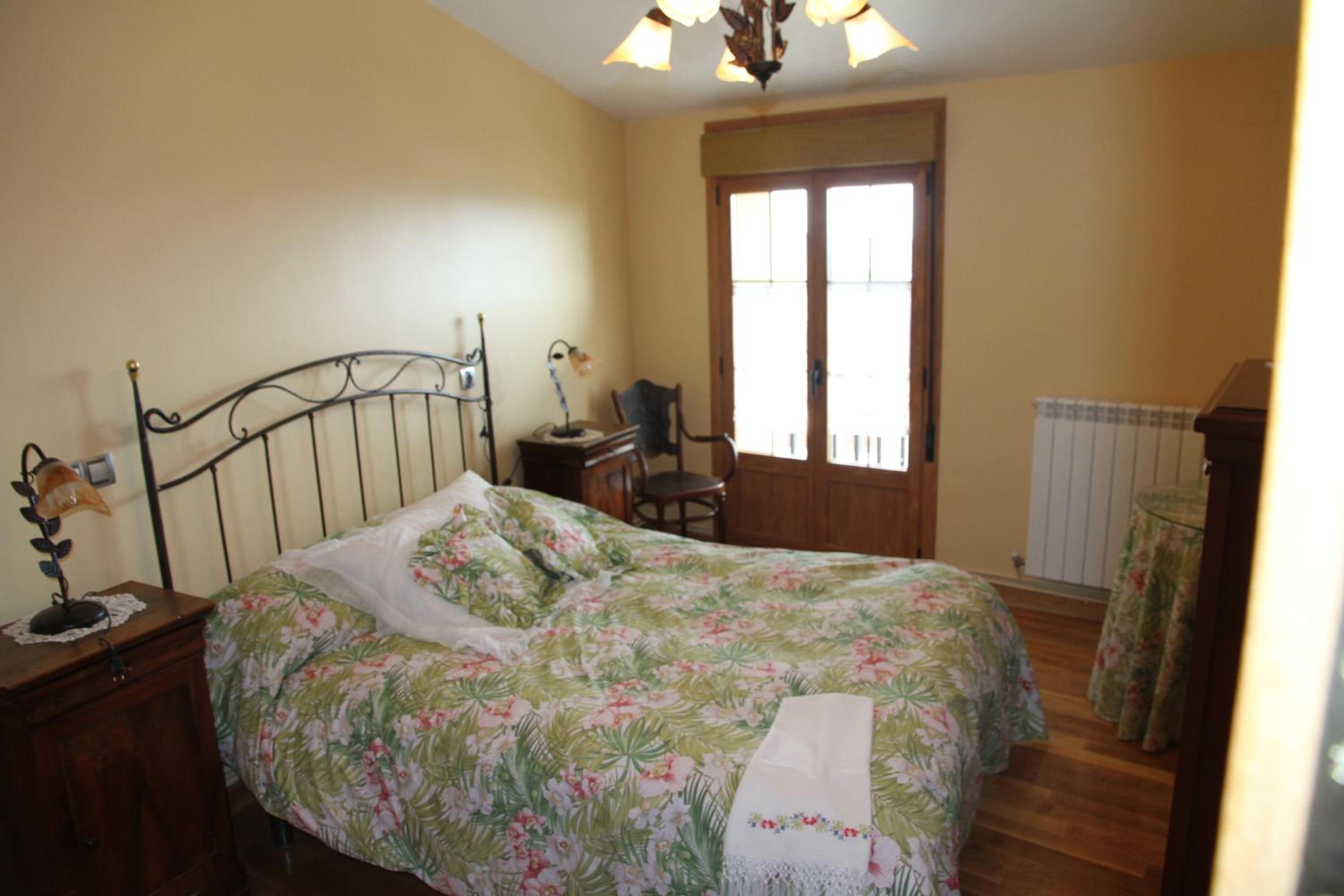 Apartamento de dos habitaciones con balcón