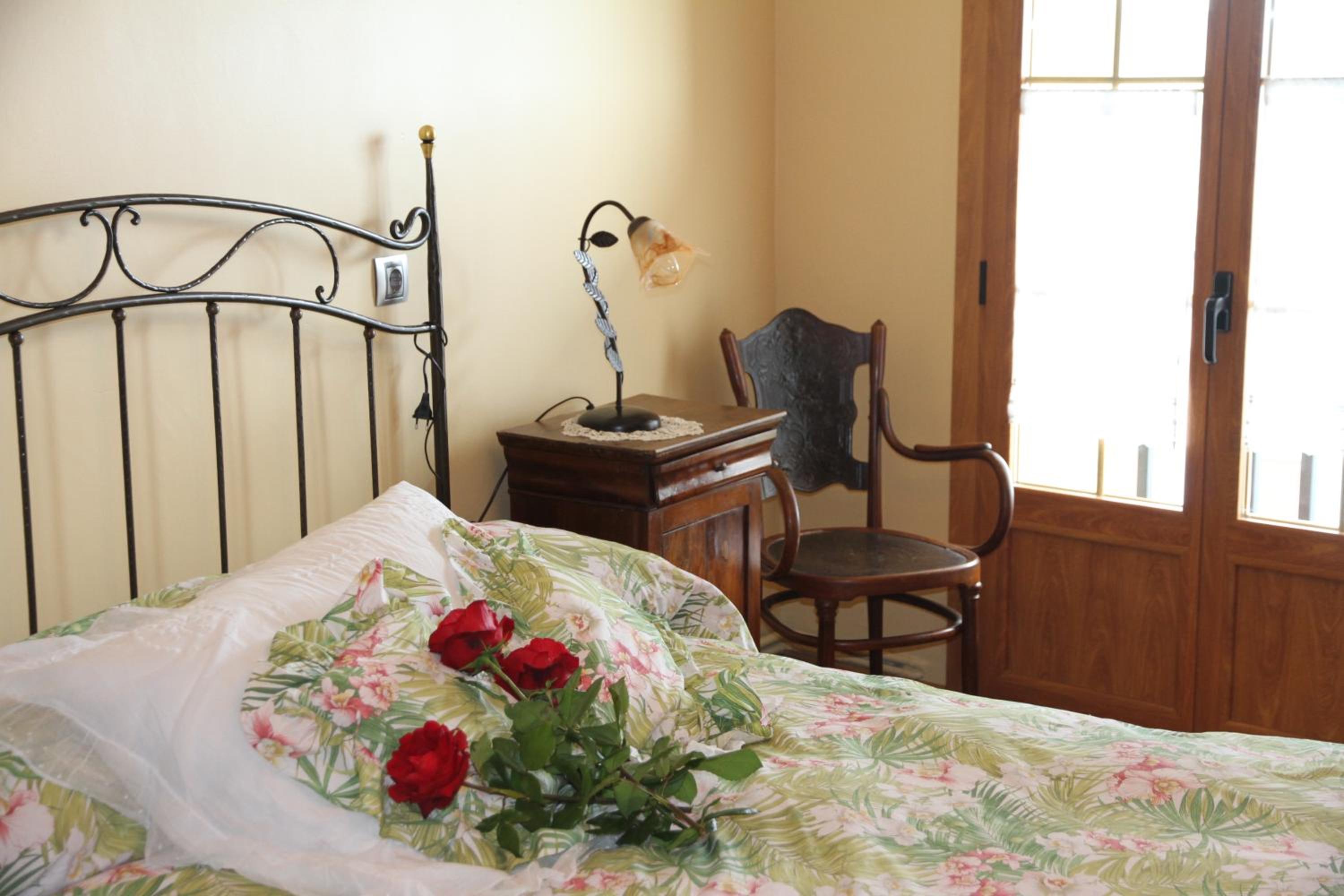 Two-Bedroom Apartment with Balcony photo 2