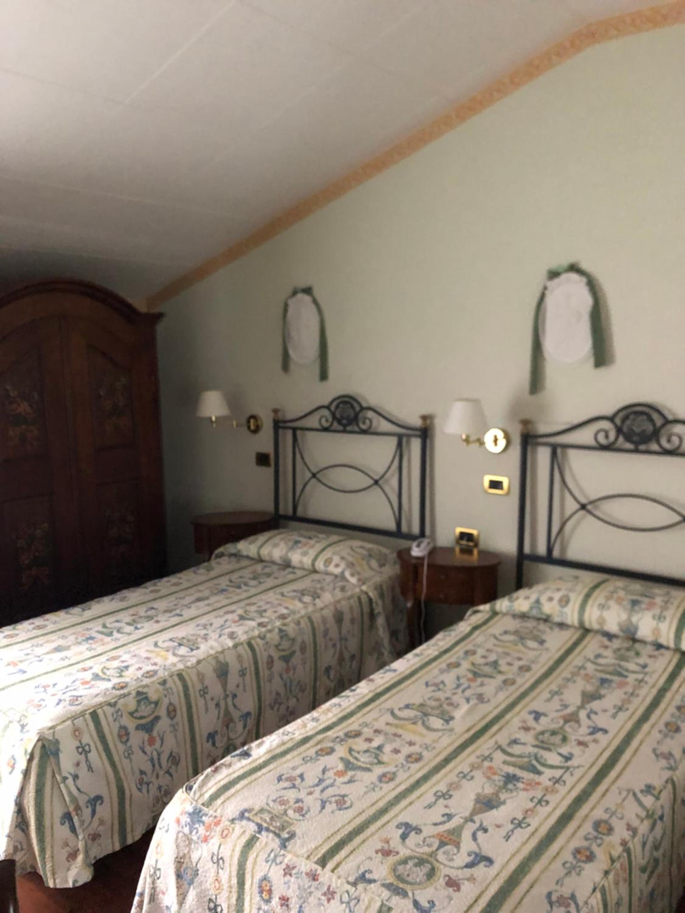 Superior Twin Room - Photo 1