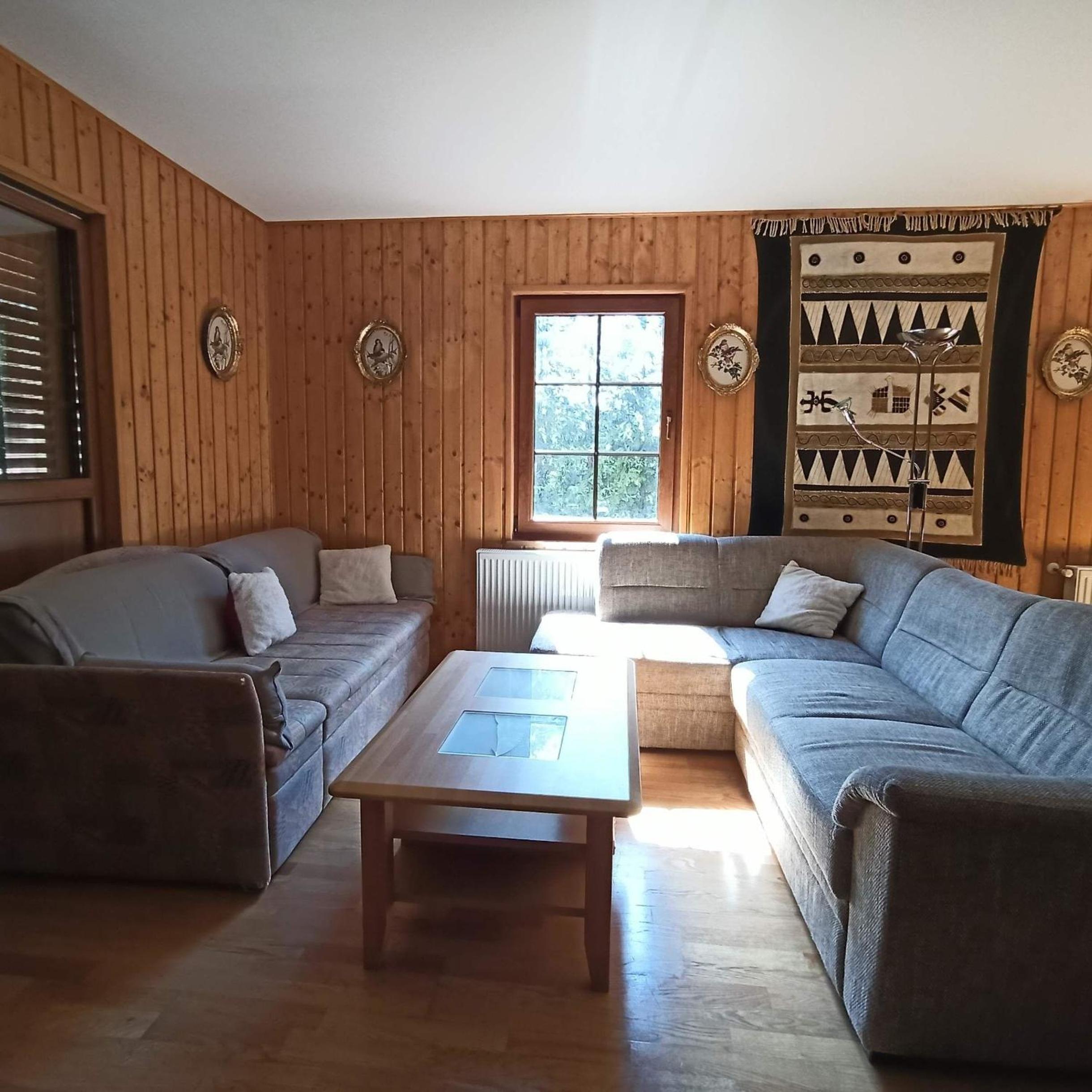 Five-Bedroom Holiday Home photo 2