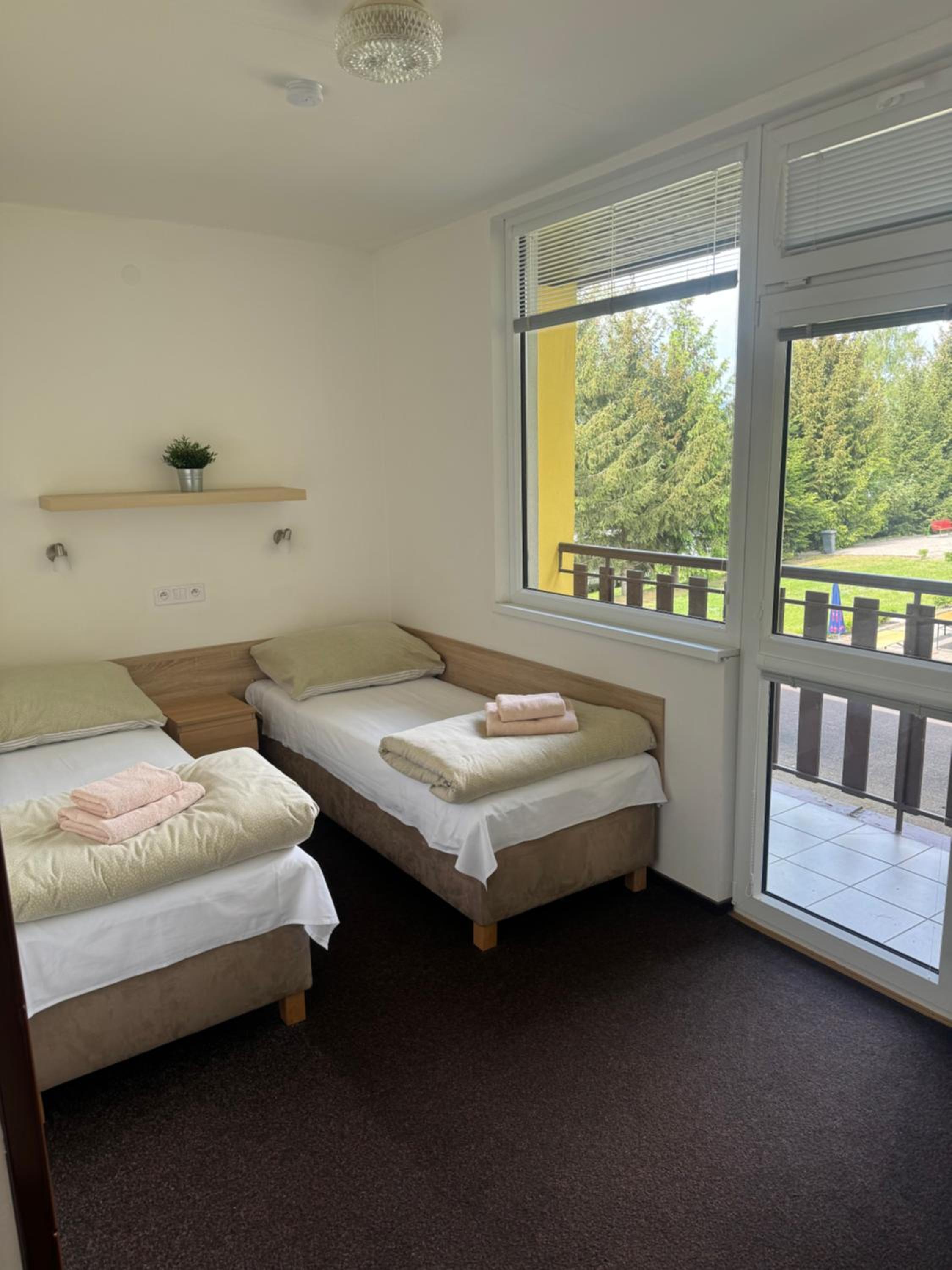 Twin Room with Balcony - Photo 1