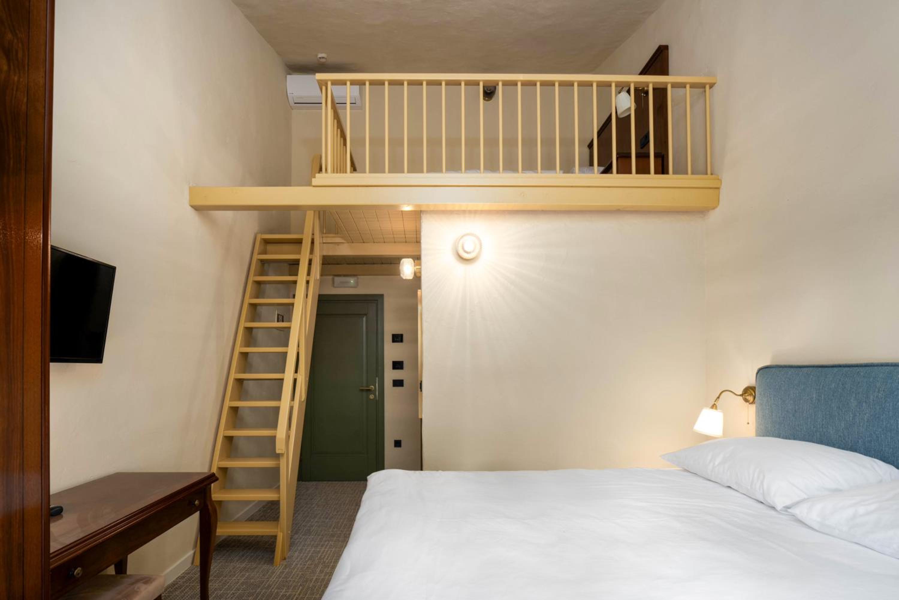 Premium Triple Room - Photo 3