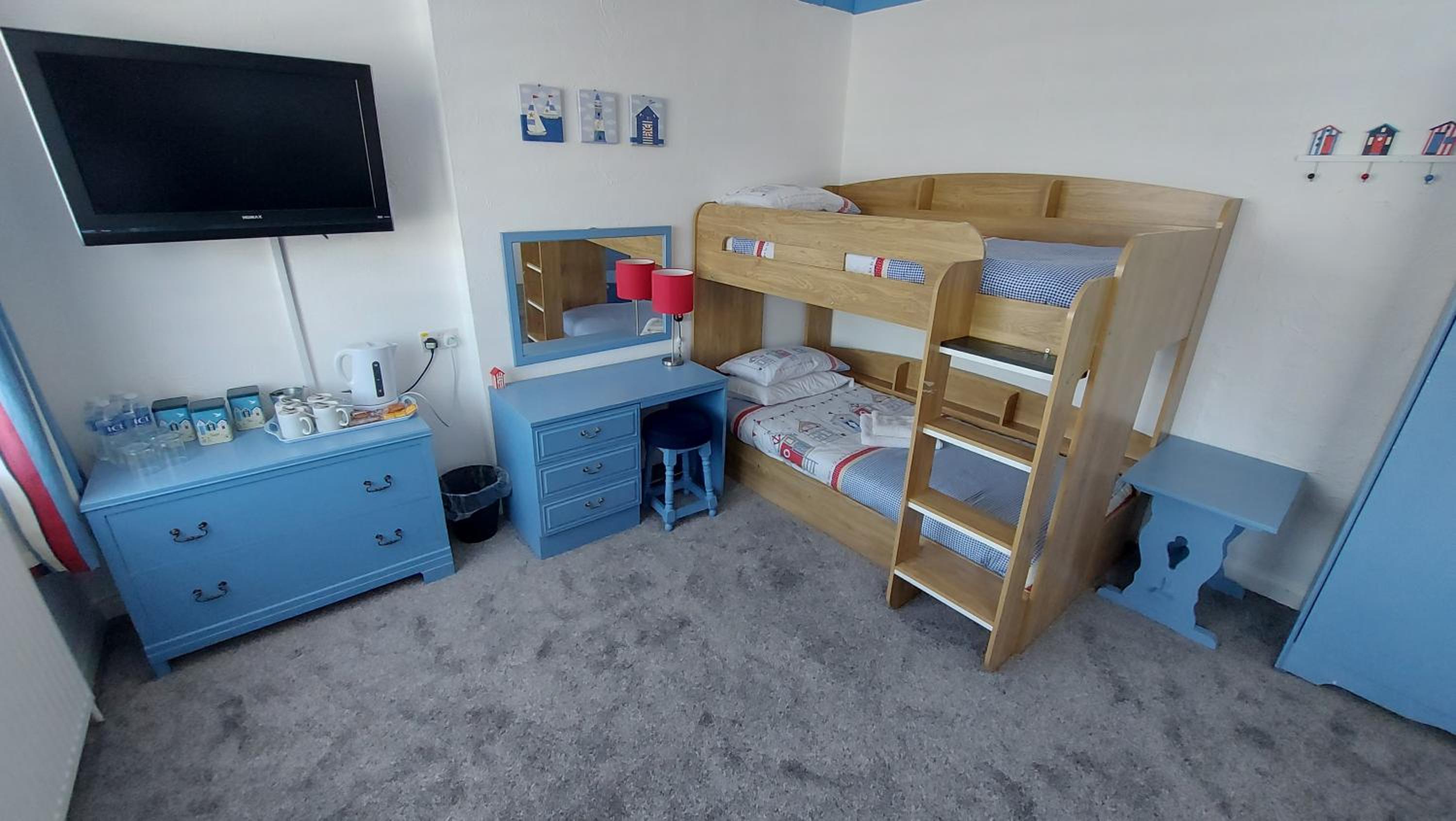 Family Room photo 2