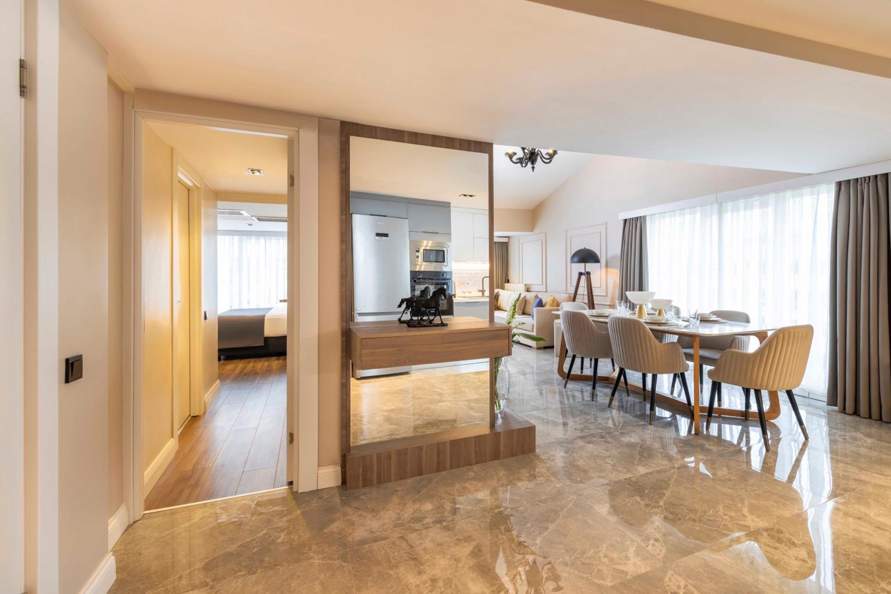 Family Suite with Balcony photo 2