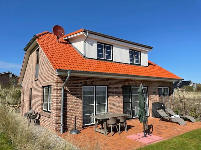 Three-Bedroom Vacation Home photo 2