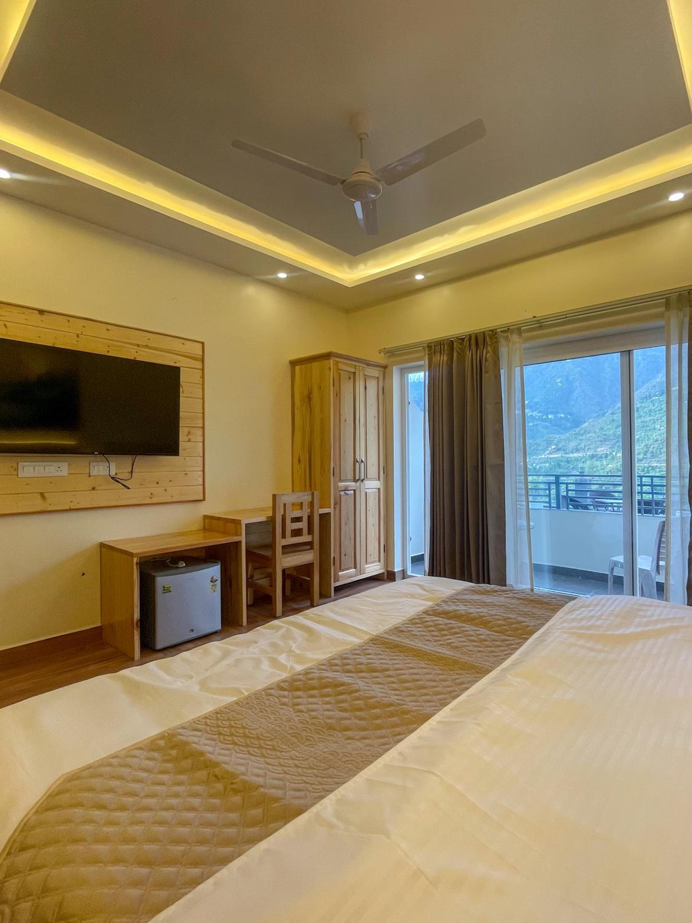 Double Room with Balcony photo 3