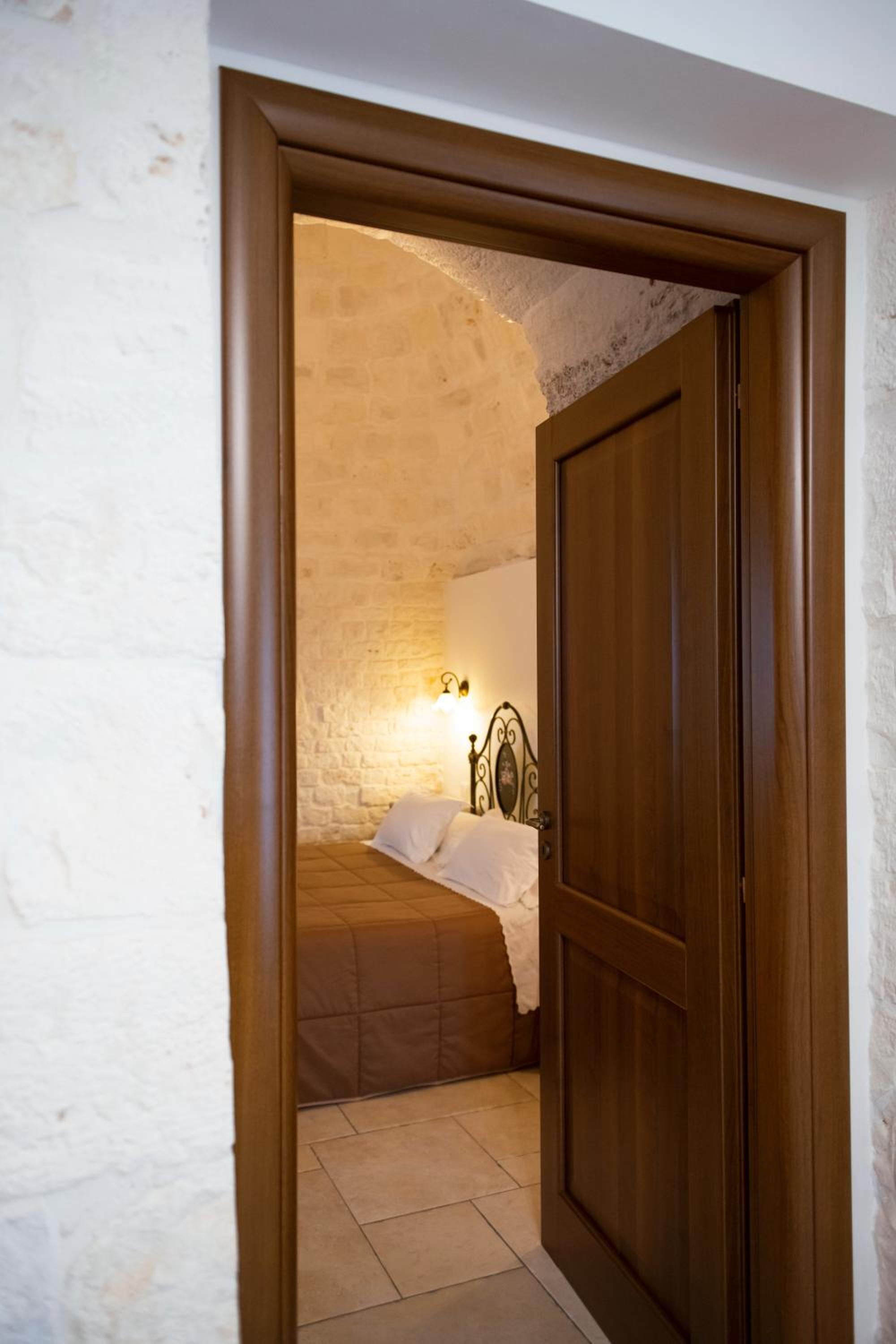 Trullo Deluxe One-Bedroom Apartment photo 2