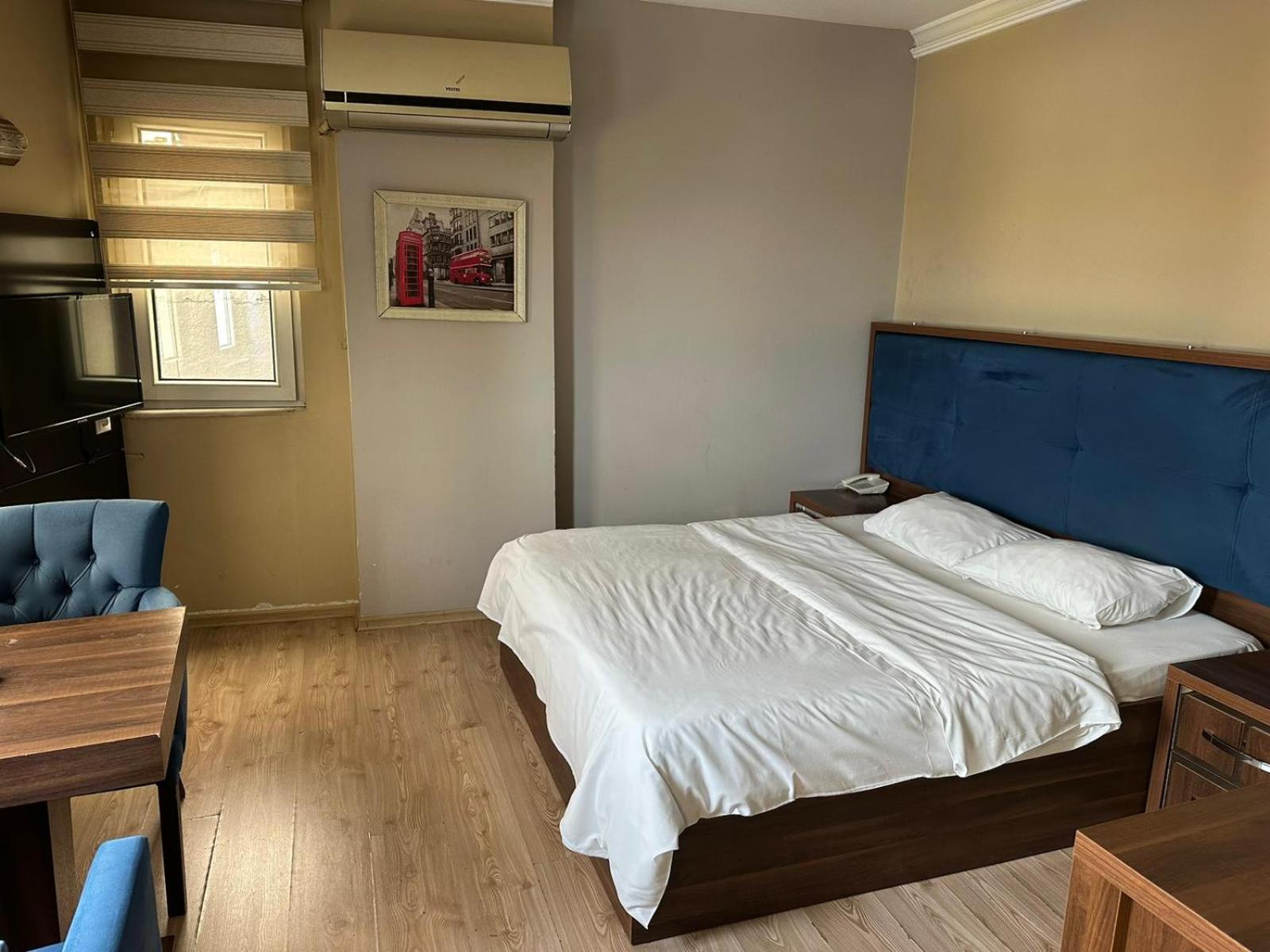 Double Room - Photo 6