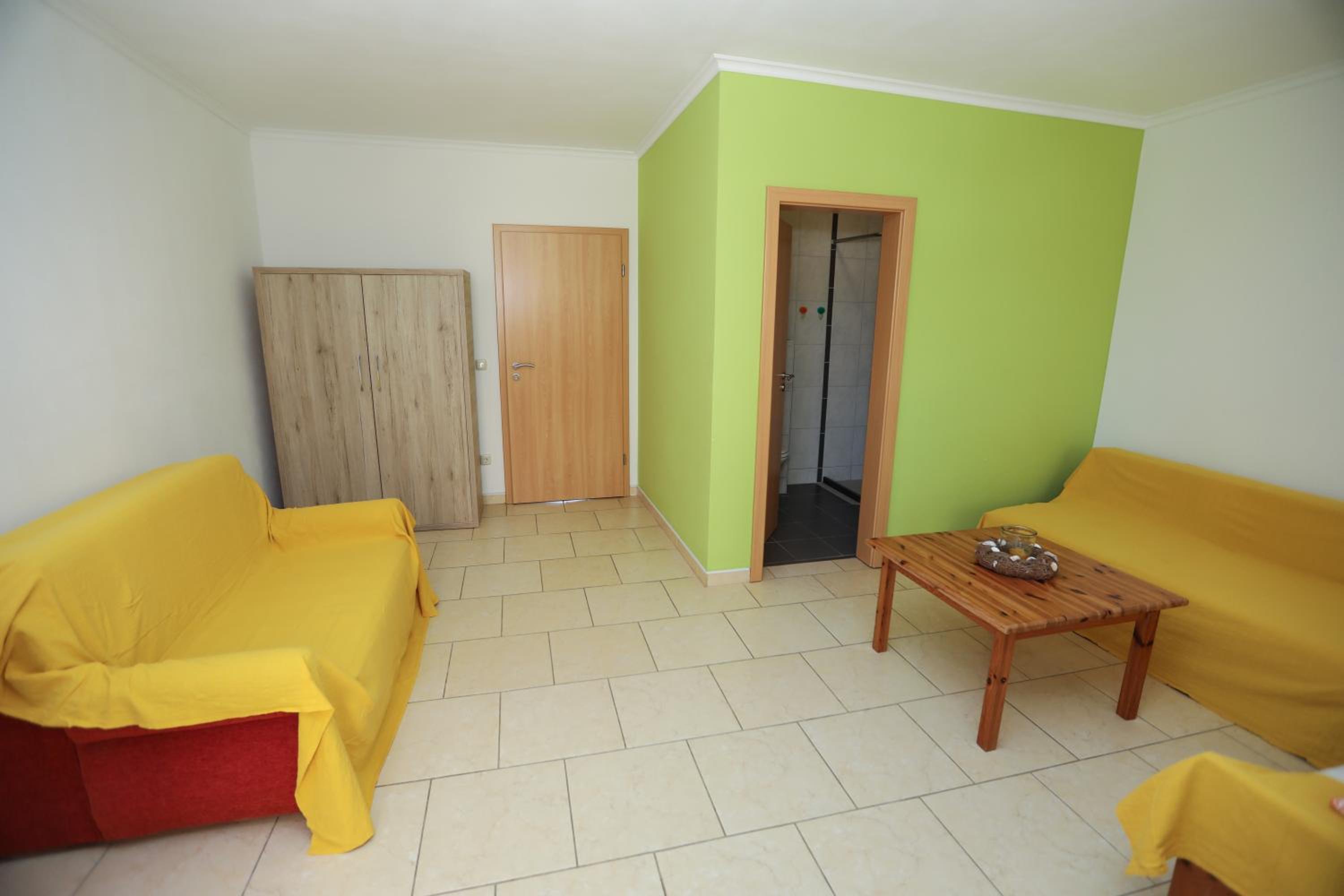 Family Room with Balcony photo 3